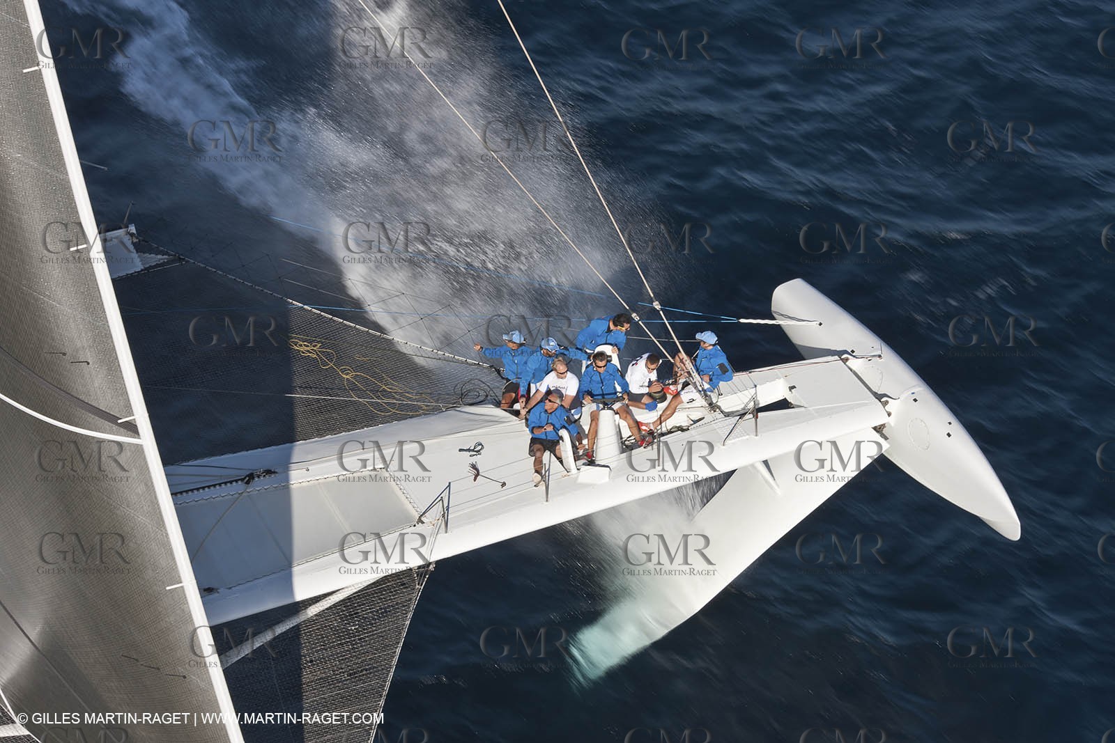 05 09 2009 - Hyères (FRA, 83) Hydroptère beat the overal sailing speed record with a run at 51,36 knts ( subjet to ratification by WSSRC)