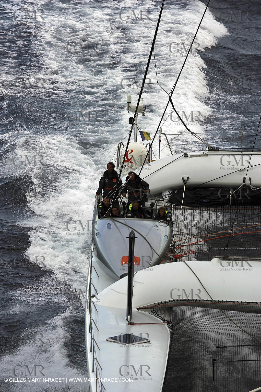 Orange II - 2004 Mediterranée Record - Start off Marseilles