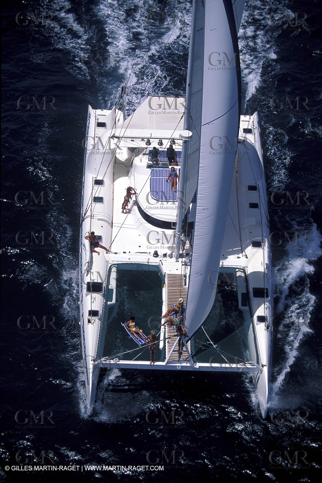 Multicoque sous voile