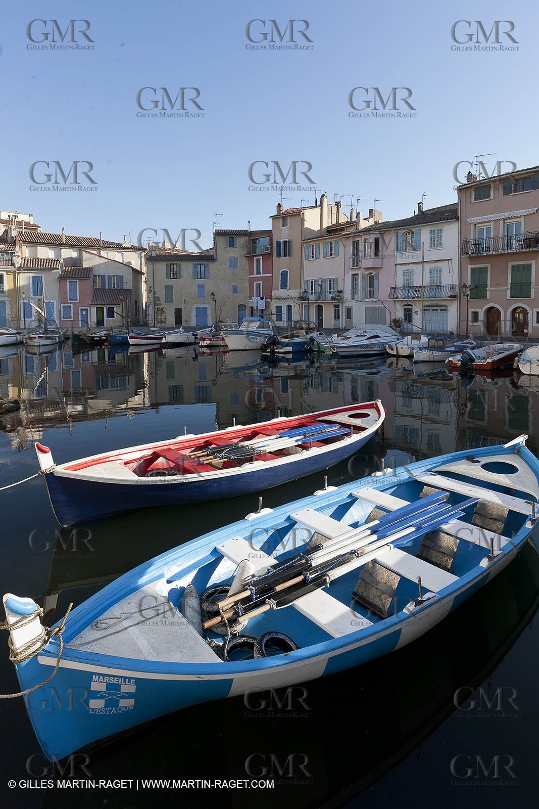 14 03 2012 - Martigues (FRA,13) - neighborhood Le Miroir (the mirror)
