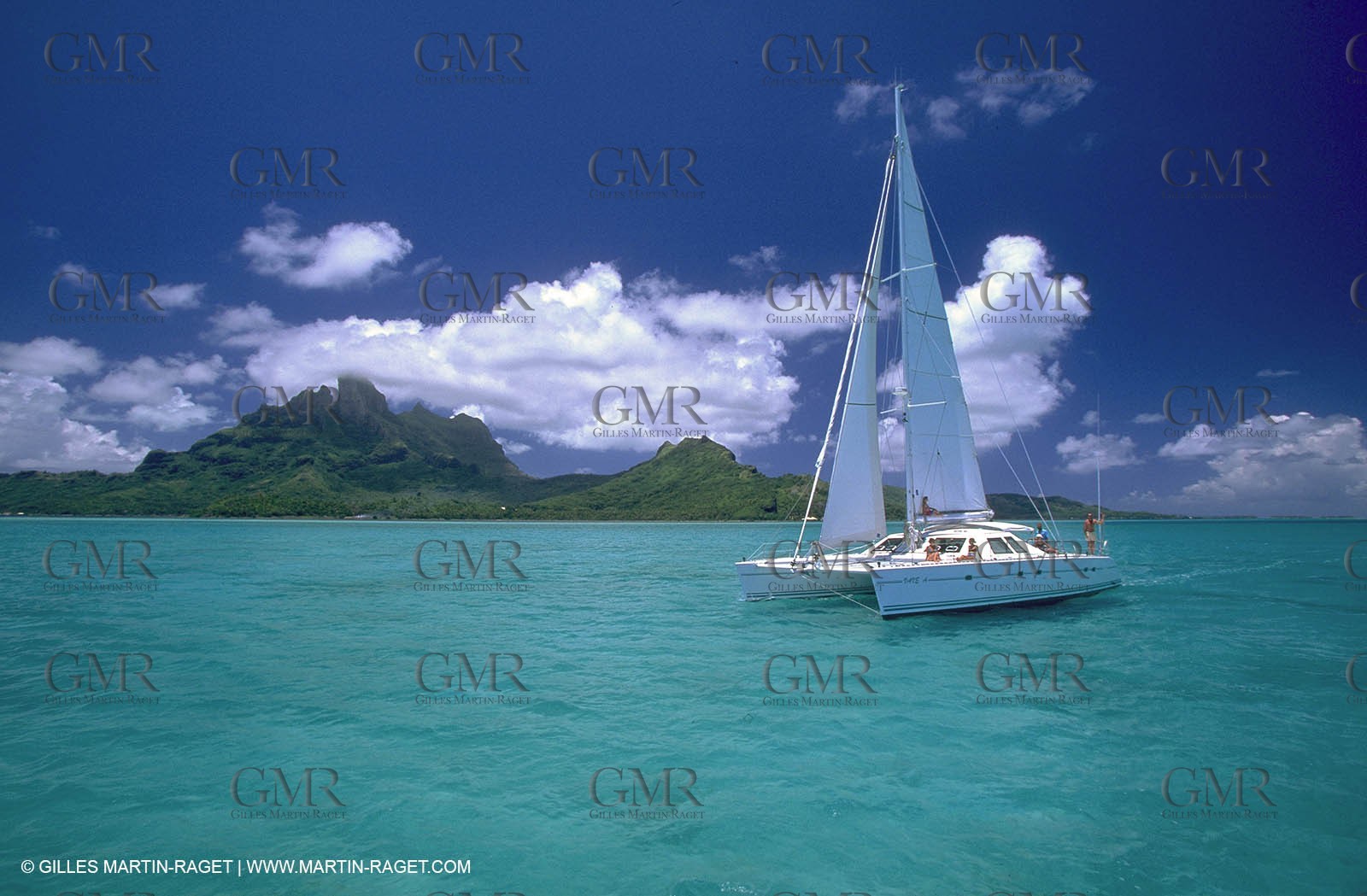 Cruising multihull sailing