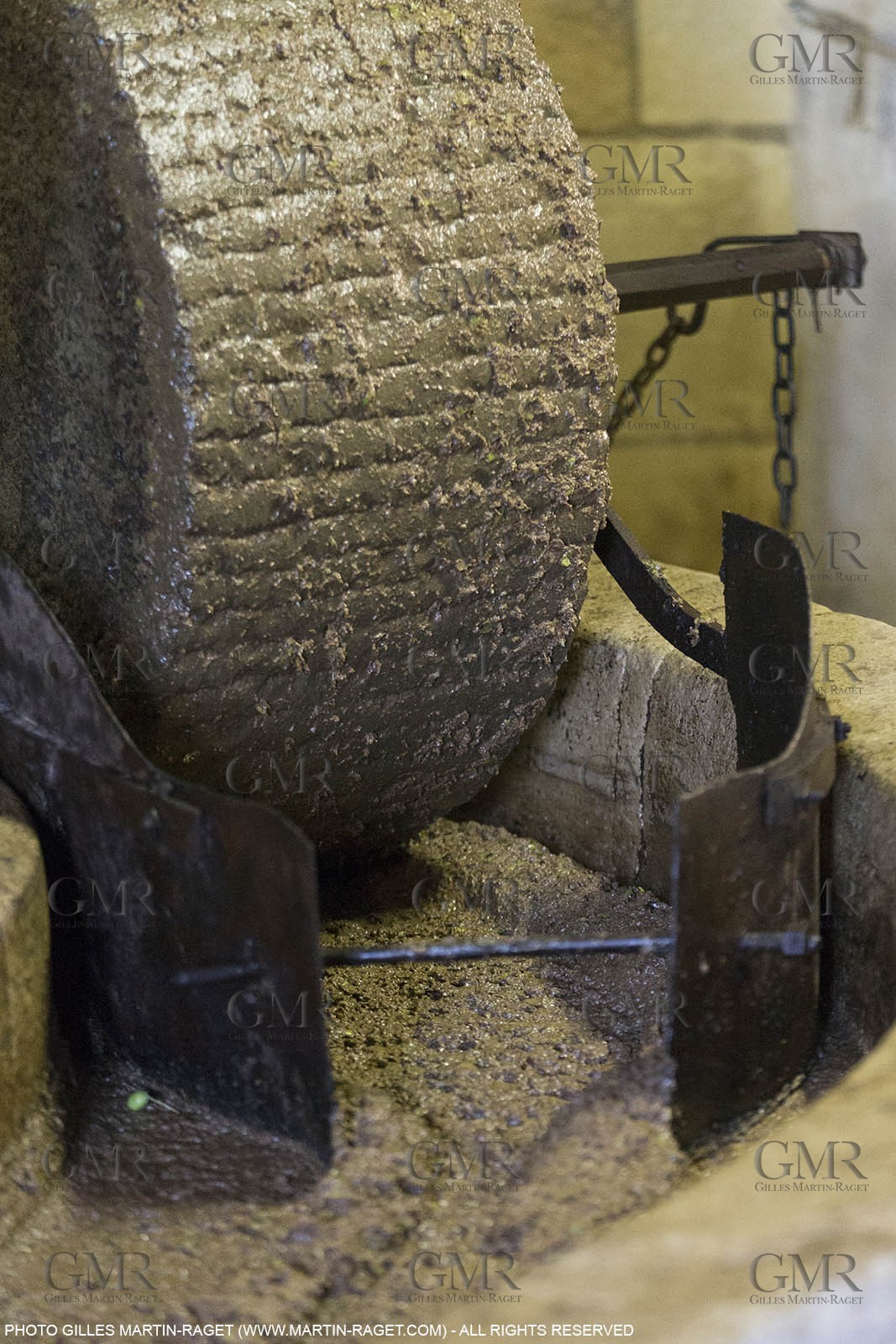 14 11 2015, Saint-Etienne du Grès (FRA,13), traditional making of olive oil at La Croix mill