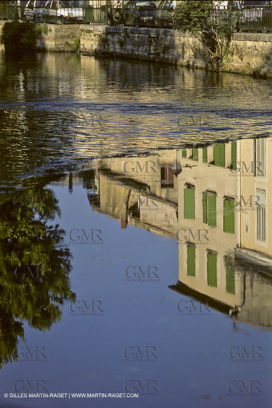Provence (South France) - Cities and villages - 84 (Vaucluse) - L'île sur Sorgue
