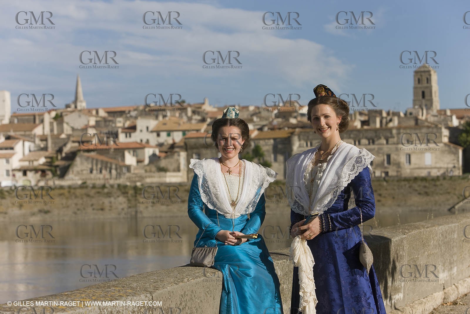 17 juin 2008 - Arles (Fra,13) - two queen if Arles, Caroline Serre et Nathalie Chay
