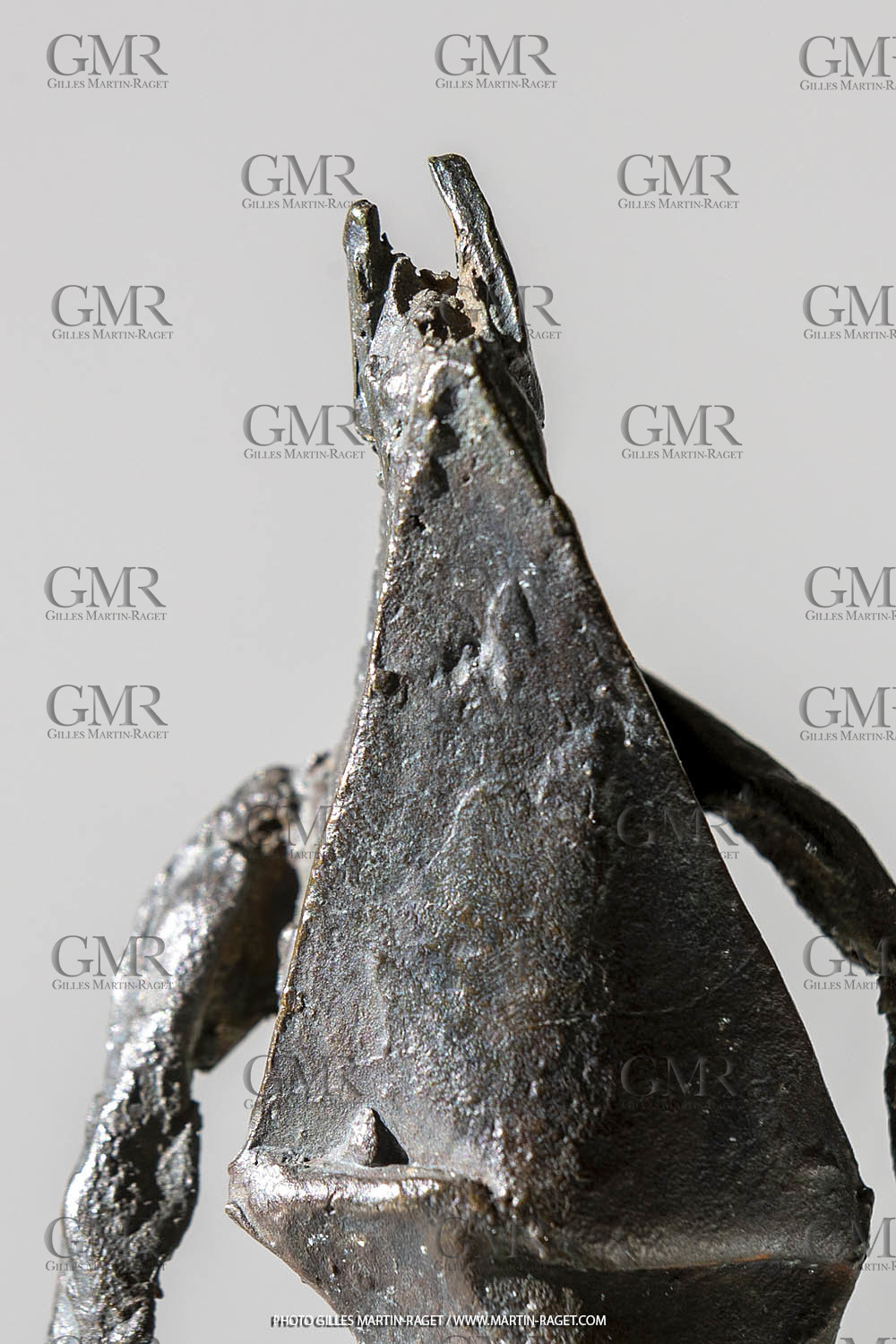 19 02 2020, Marseille (FRA), oeuvre de Germaine Richier, Chauve-souris 1965, Bronze patiné foncé, Numéroté 7 8, Fondeur L.Thinot, Paris, 15 x 11,2 x 7,5 cm, Collection Famille Germaine Richier