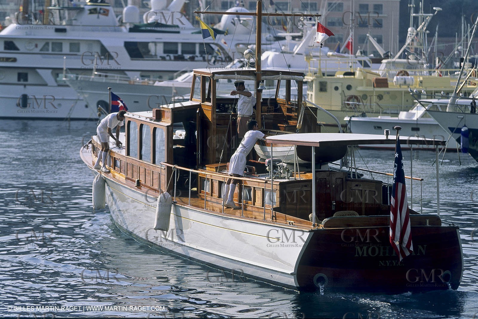 MOTORYACHT Bois131.jpg