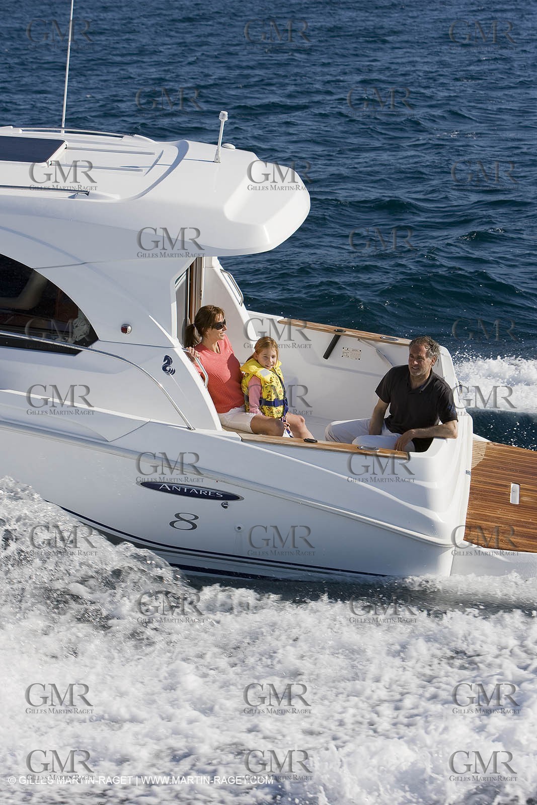 15 04 2008 - Porquerolles (Fra, 83) - Beneteau - Antares 8