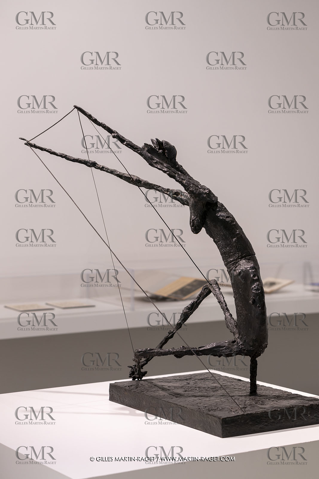 30 10 2023, Montpellier (FRA), oeuvre de Germaine Richier, Exposition Centre Pompidou - Musée Fabre 2023, La Fourmi 1953, Bronze patiné foncé, Epreuve d'exposition, Fondeur : L. Thinot, Paris, 99 x 88 x 66 cm, Collection particulière