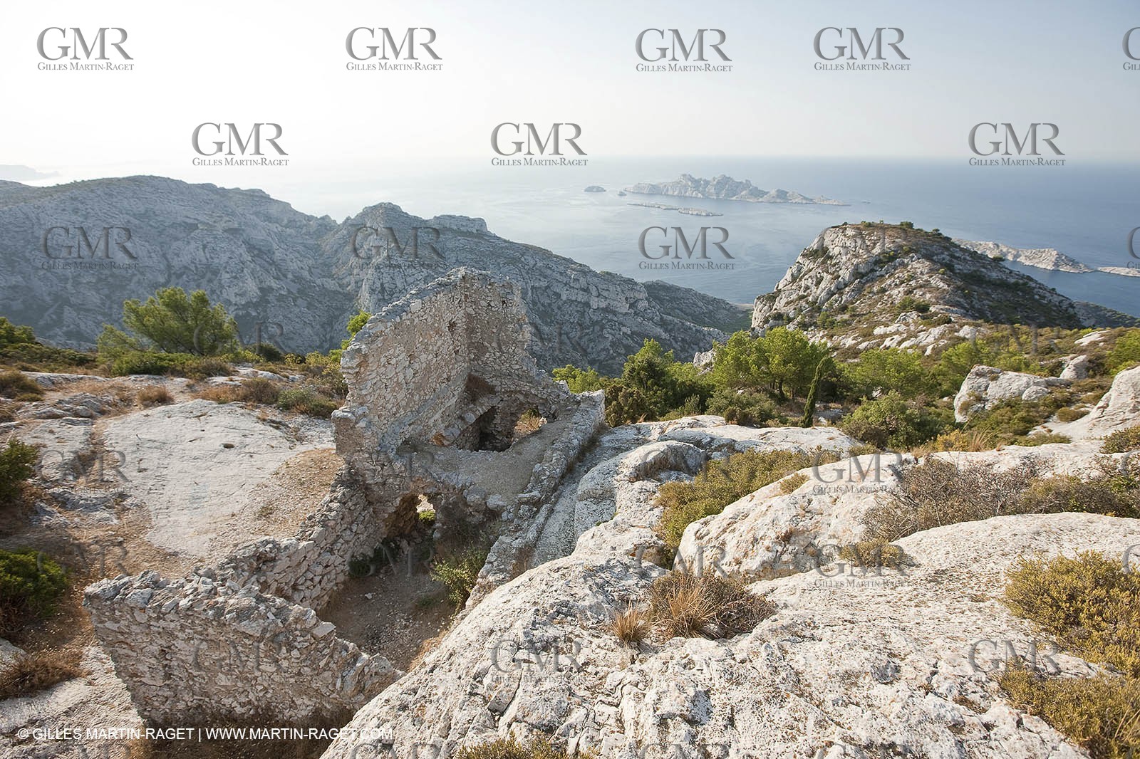 10 09 2009 - Marseille (FRA, 13) - Les Calanques - Massif de Marseilleveyre - At the top