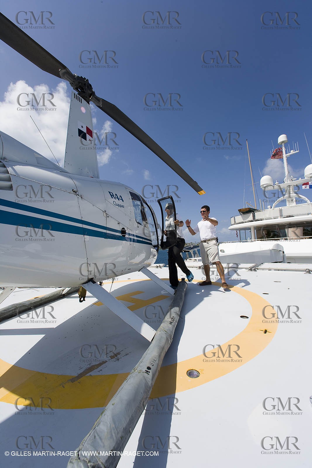01 02 2008 - San Blas Archipelago (Panama) - Motor Yacht Senses