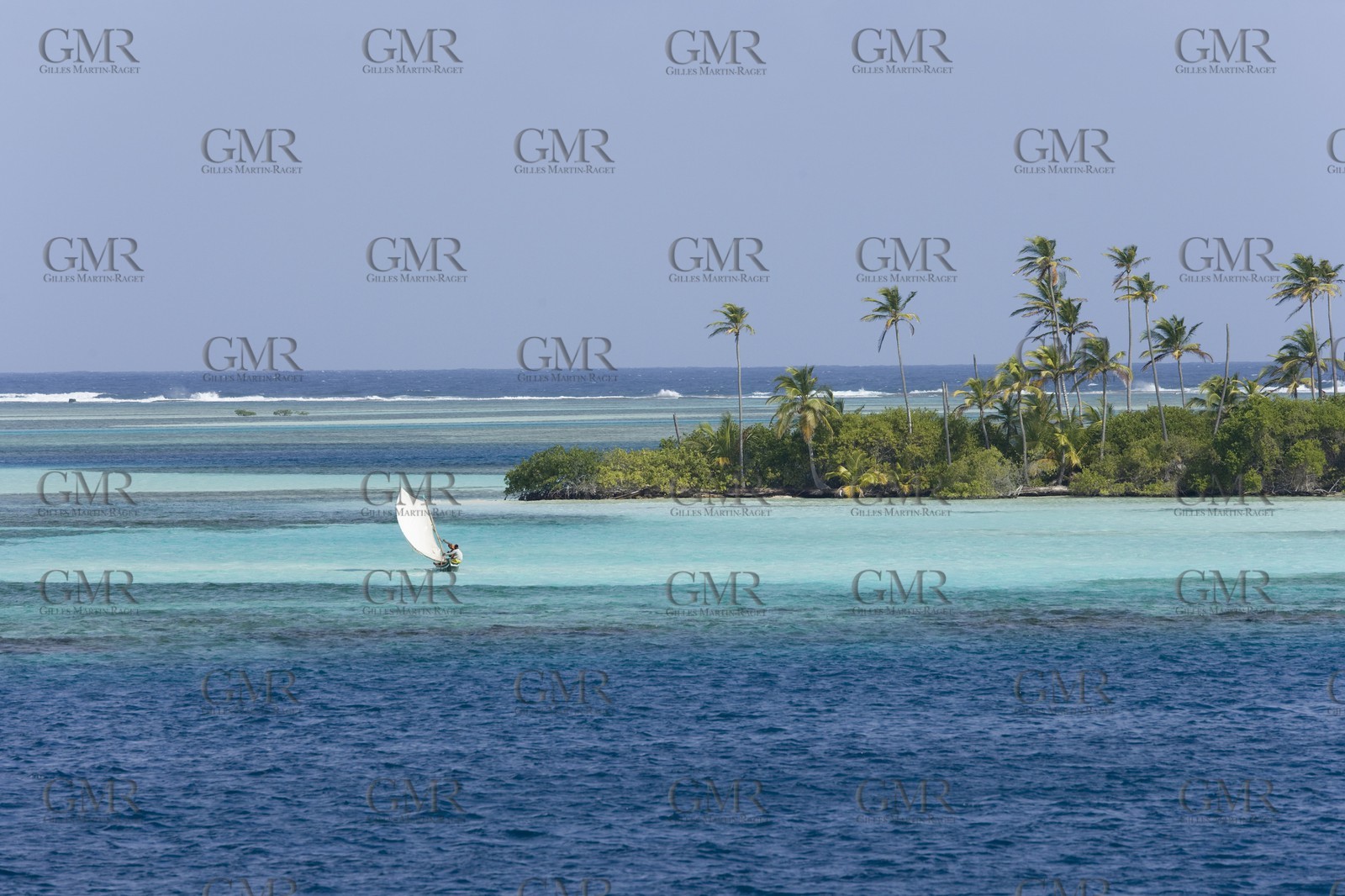 01 02 2008 - San Blas Archipelago (Panama) - Motor Yacht Senses
