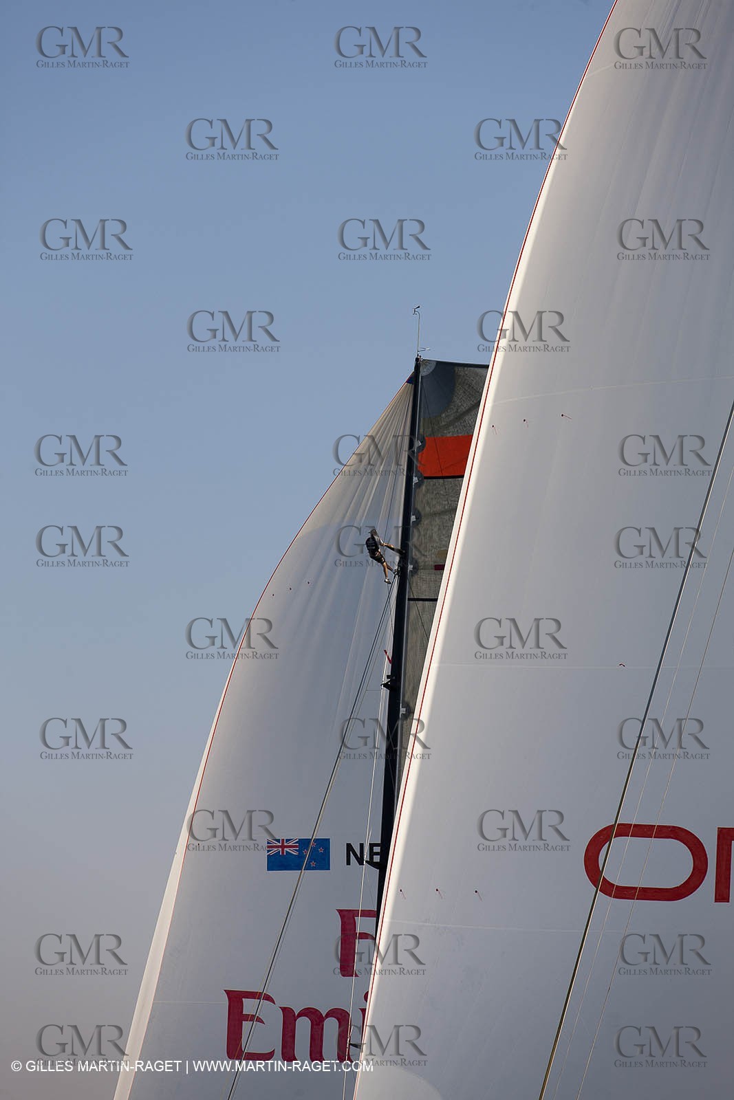 25 11 2010 - Dubai (UAE) - Dubai Louis Vuitton Trophy -  BMW ORACLE Racing - Fleet races