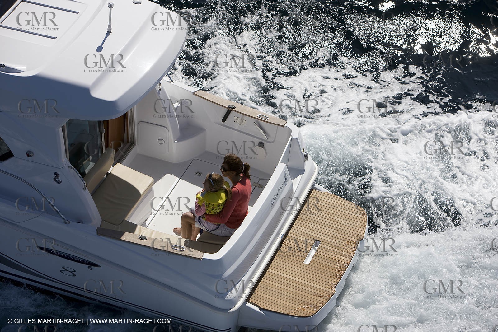 15 04 2008 - Porquerolles (Fra, 83) - Beneteau - Antares 8