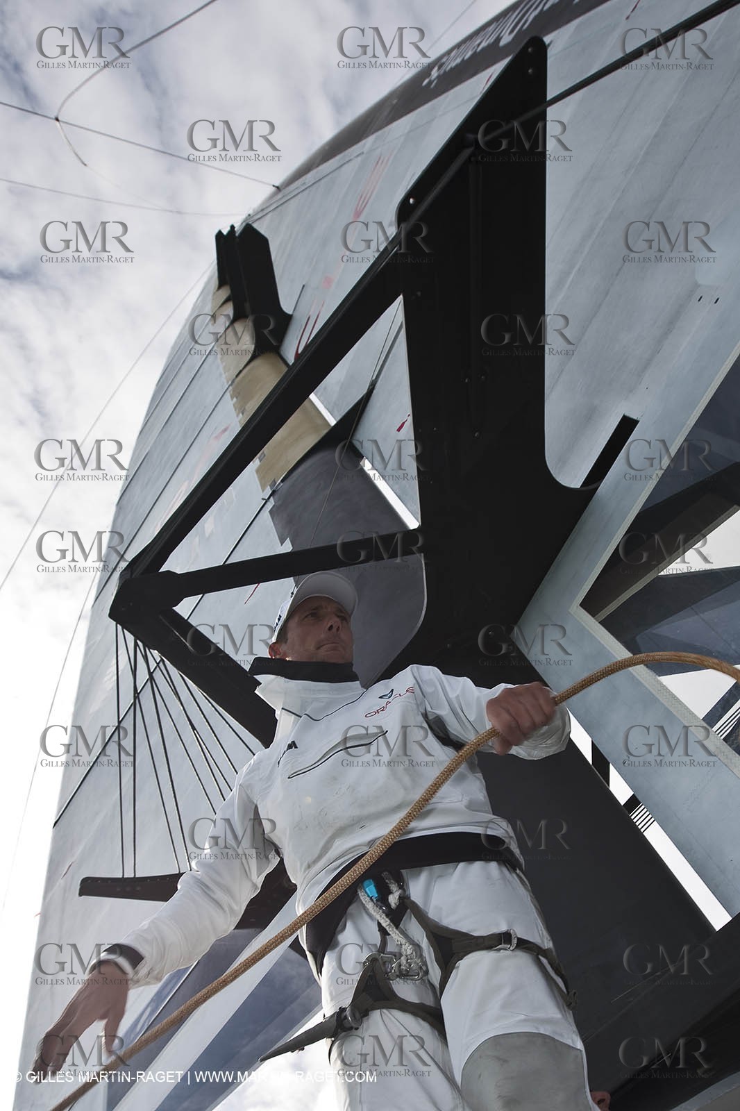 06 02 2010 - Valencia (ESP) - 33rd America's Cup - BMW ORACLE Racing - Day off 1 - Getting the yacht ready