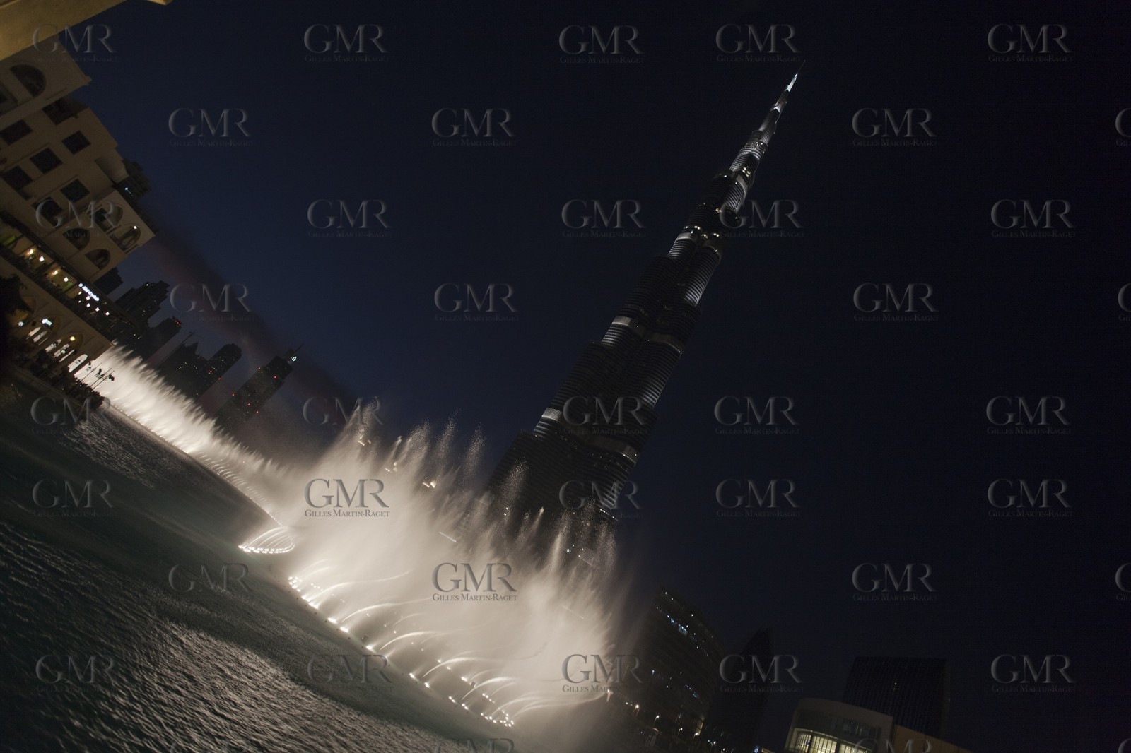 21 11 2010 - Dubai (UAE) - Tour Burj Dubai