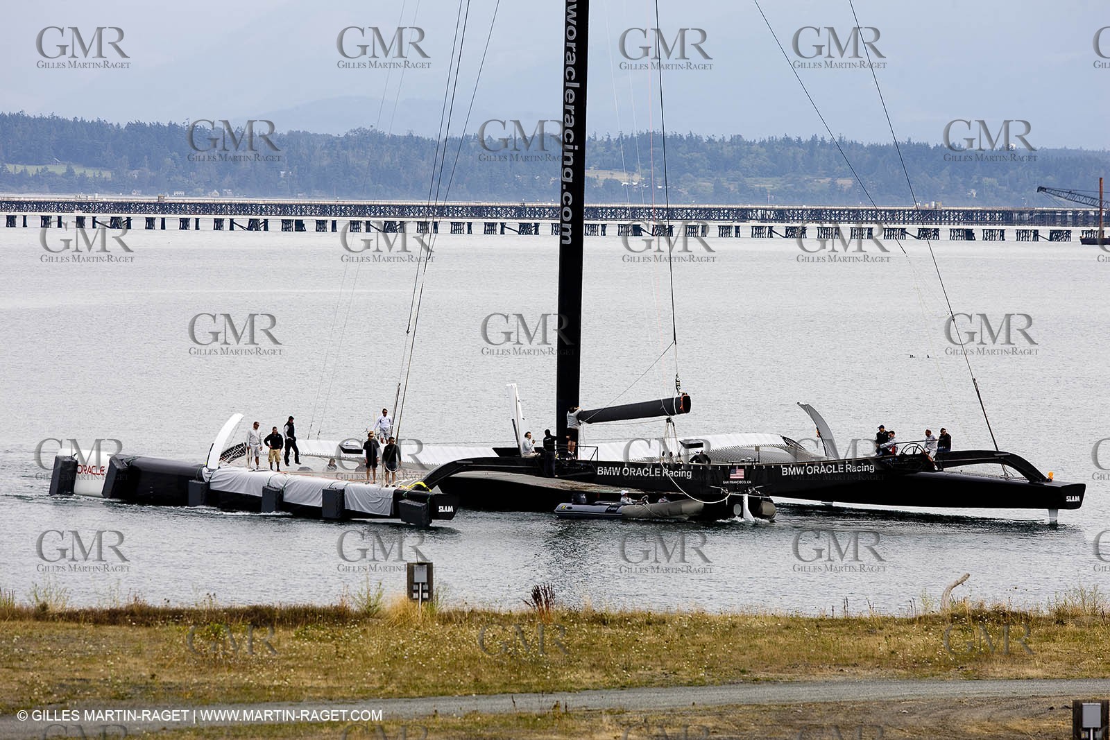 26 08 2008 - Anacortes (WA, USA) - America's Cup - BMW ORACLE Racing - 90 ft trimaran launch - structural tests completed by Design Team