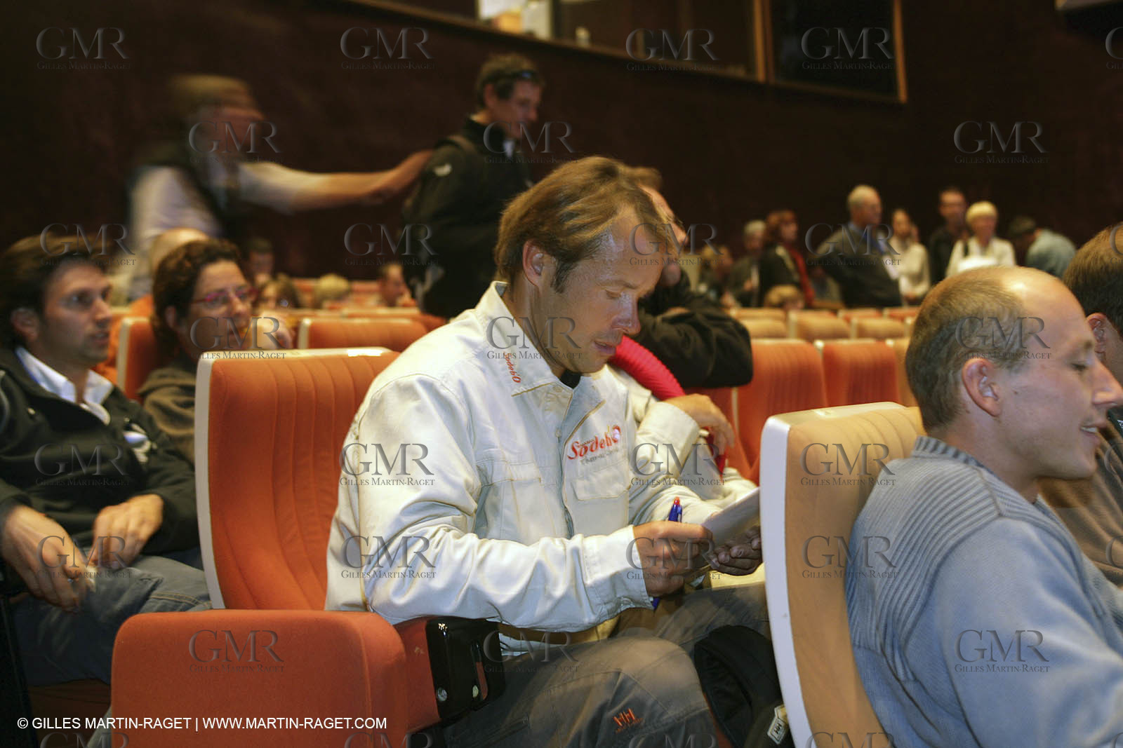 27 10 2006 - Saint Malo (FRA) - Route du Rhum 2006 - Thomas Coville - Sodeb'O - Lock passage