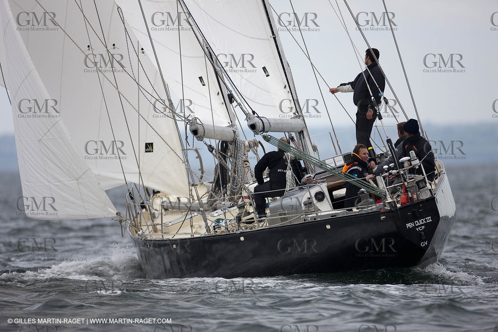 19 05 2010- Lorent- (FRA,56)  -  Pen Duick III