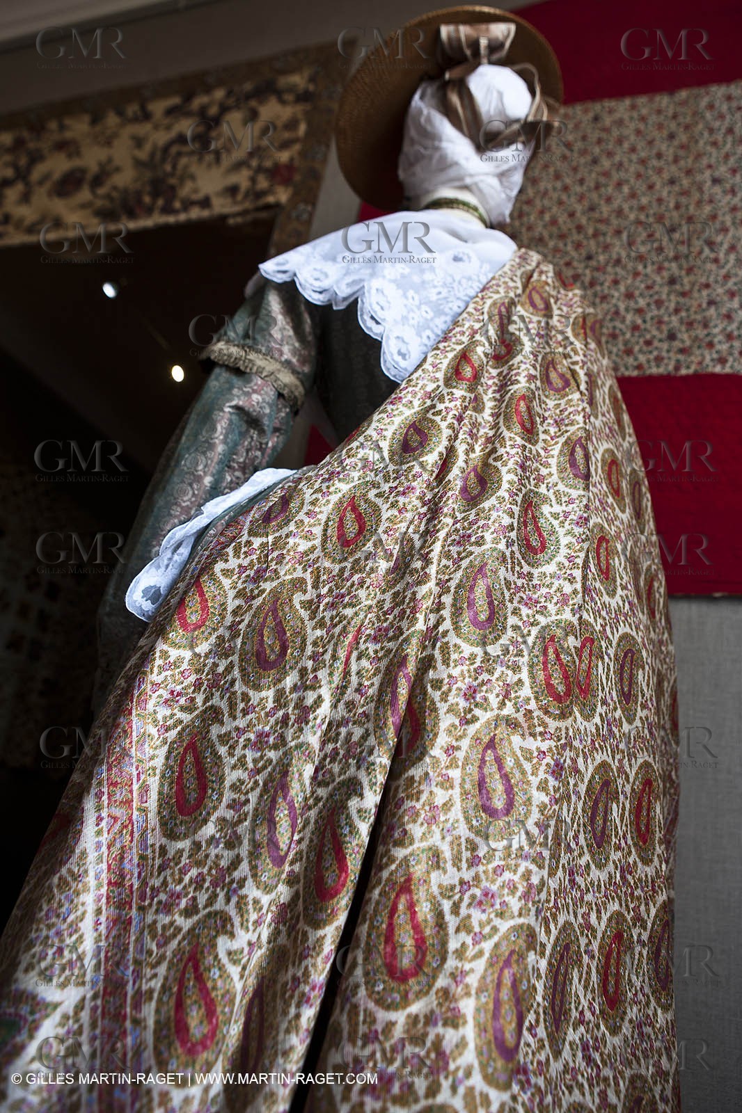 30 06 2011 - Toulon (FRA,83) - Villa Rosemaine - Indiennes sublimes exhibition