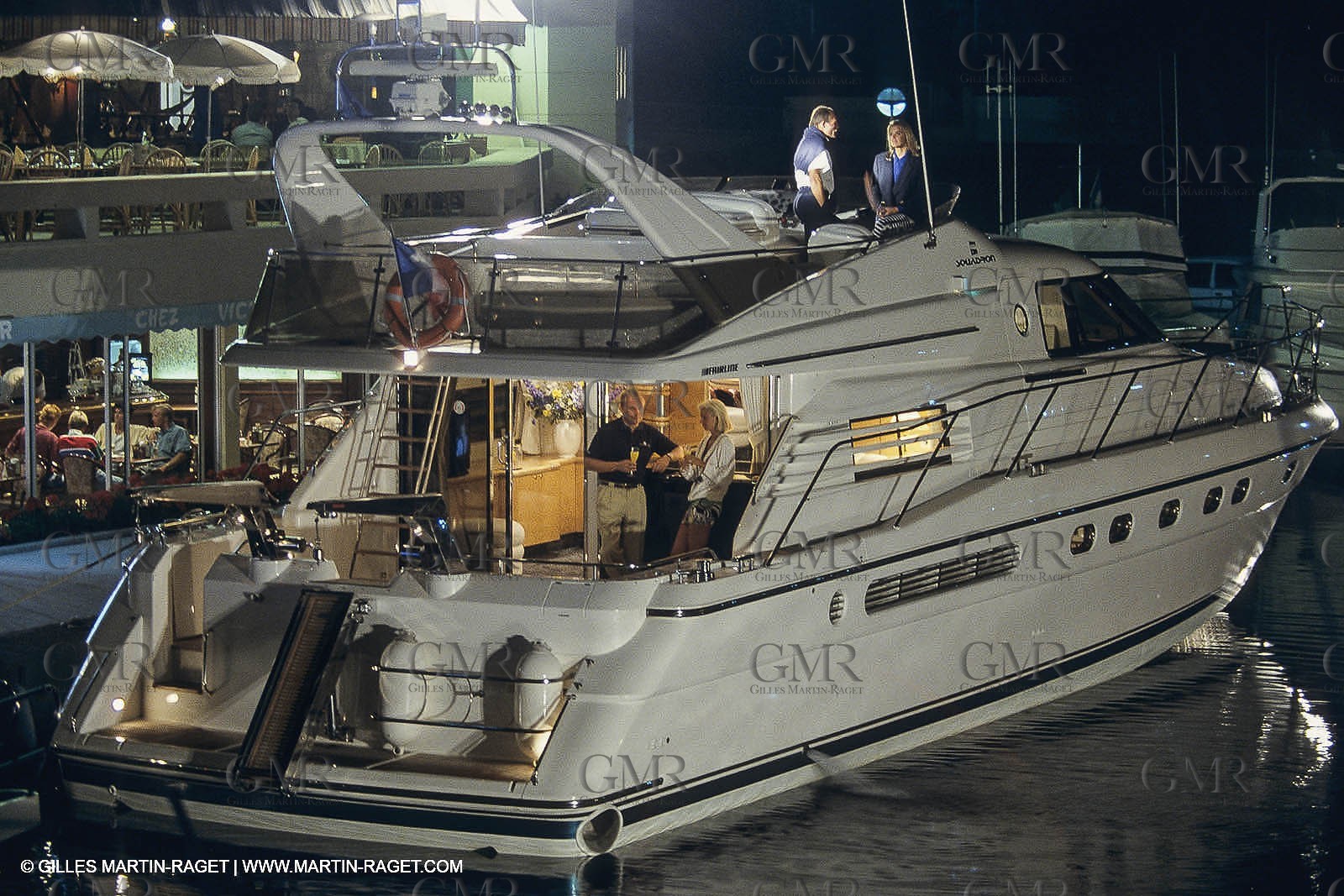 Powerboating, super Yachts