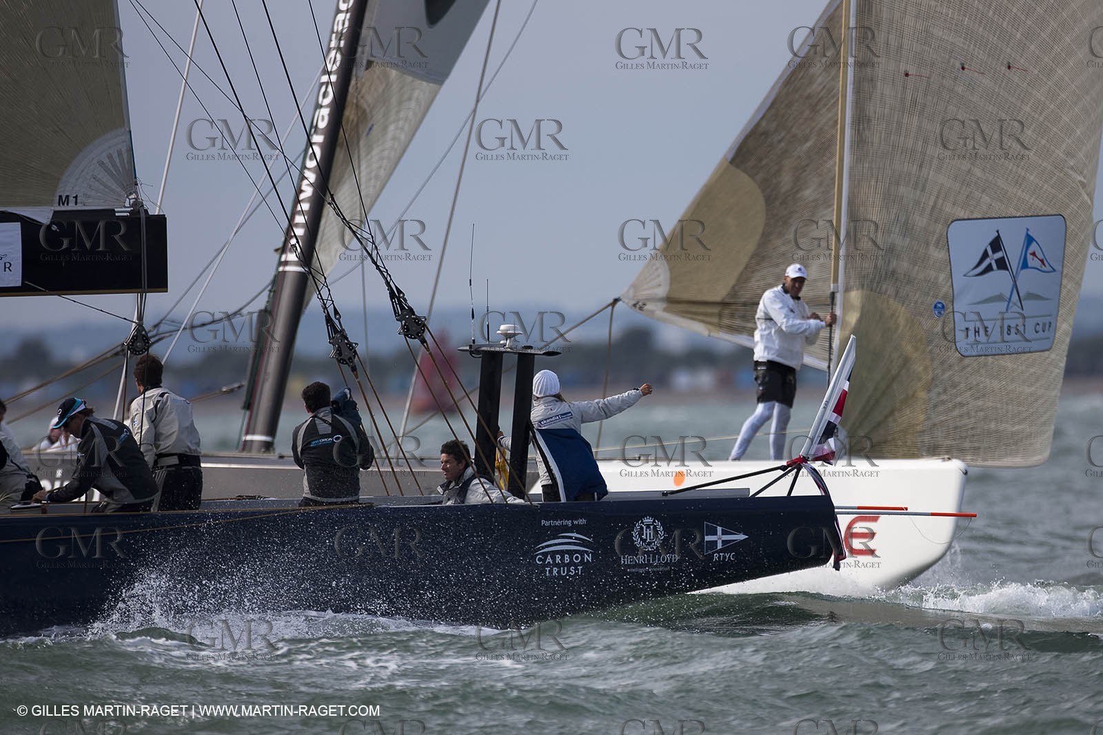 03 08 2010 - Cowes (UK, IOW) - The 1851 Cup -  BMW ORACLE Racing - Day 1.