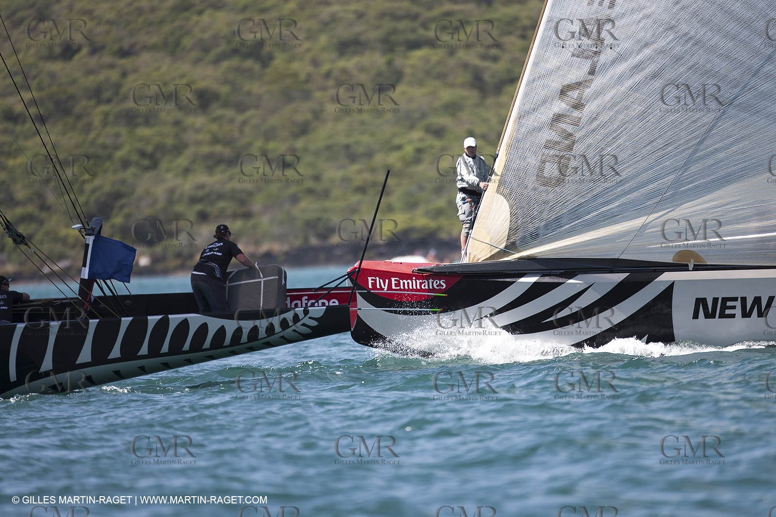 23 01 2009 - Auckland (NZL) -  Louis Vuitton Pacific Series - BMW ORACLE Racing-Tuning up onboard Emirates Team New Zealand yacht