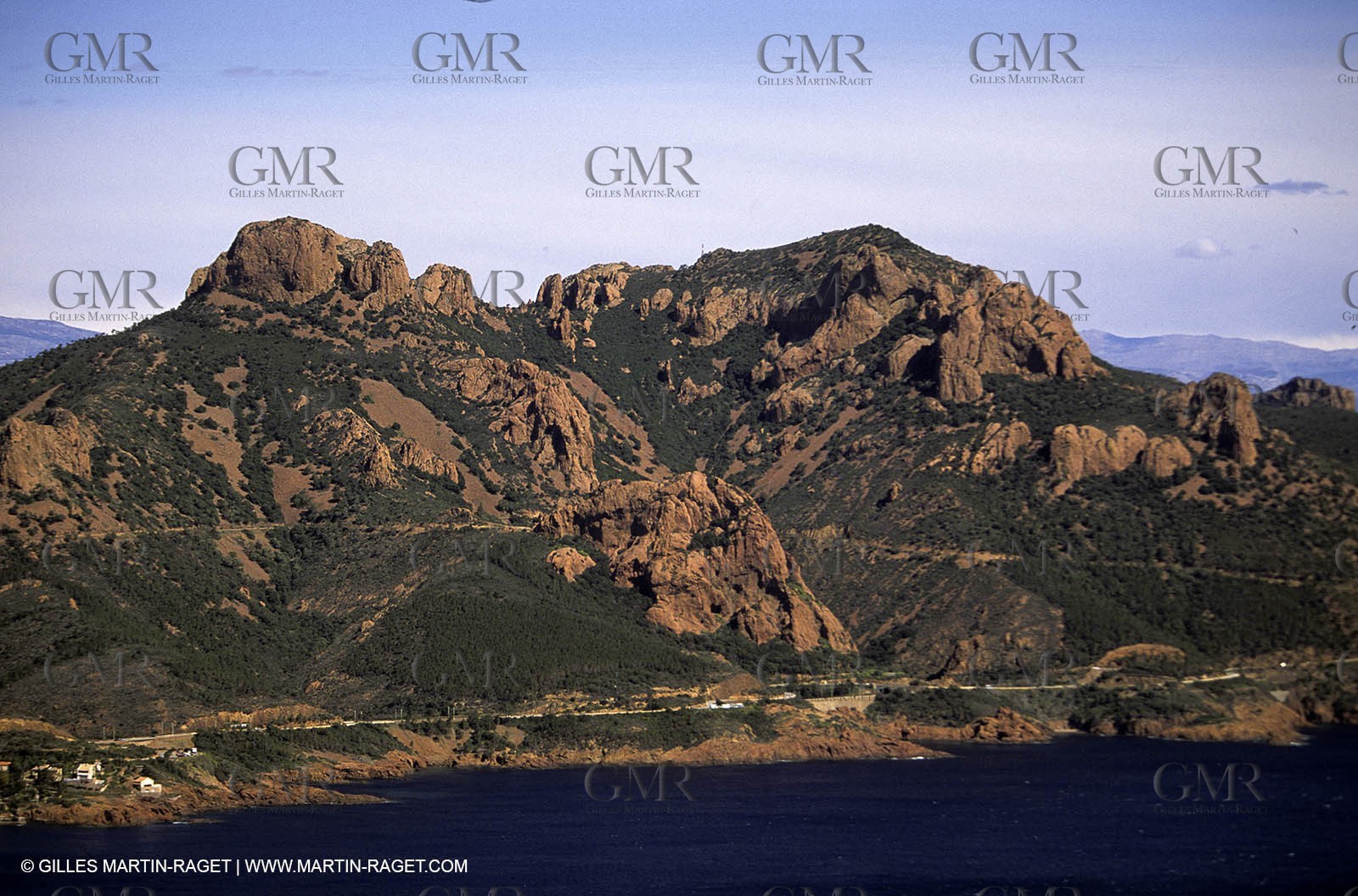 Esterel hills