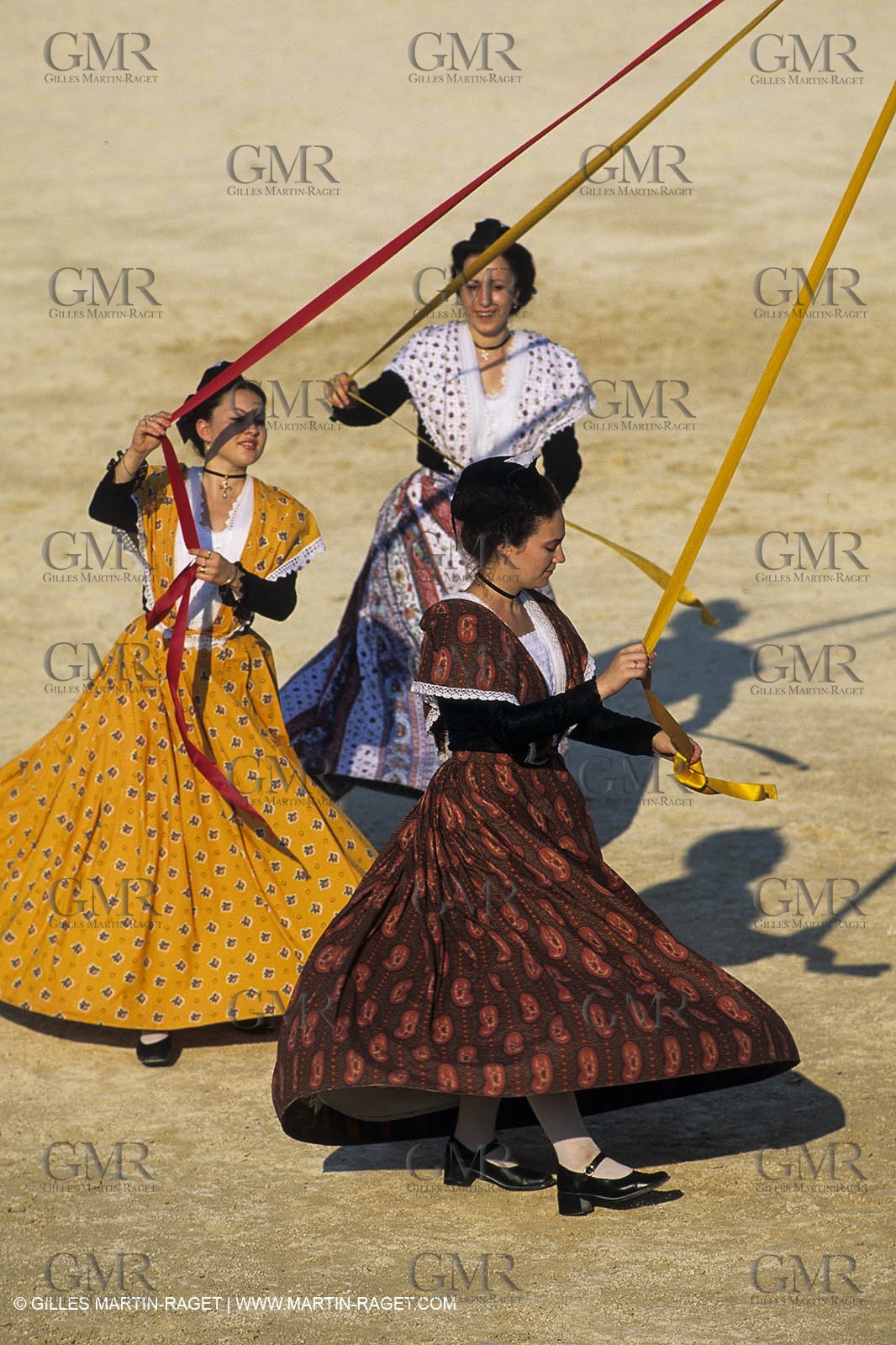 Arles (FRA,13) - Costume from Arles Fest