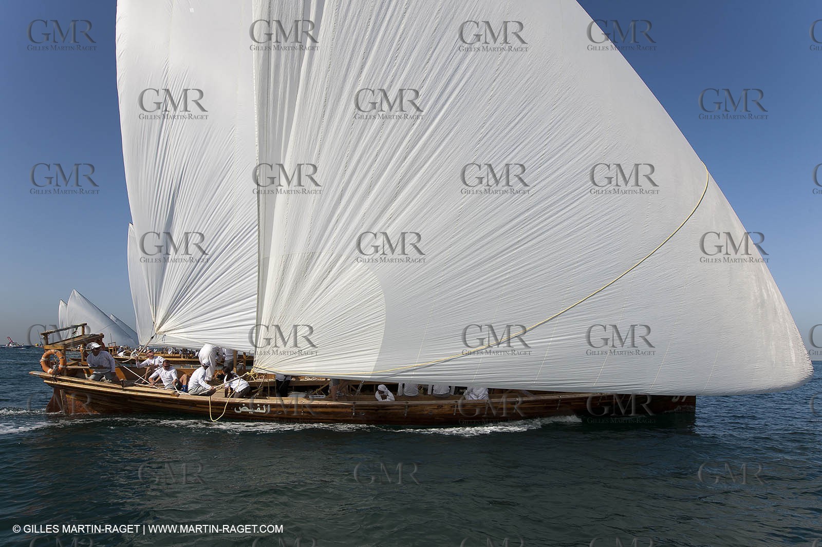 20 11 2010 - Dubai (UAE) - Dubai Louis Vuitton Trophy - Traditionnal dhow races for competing teams
