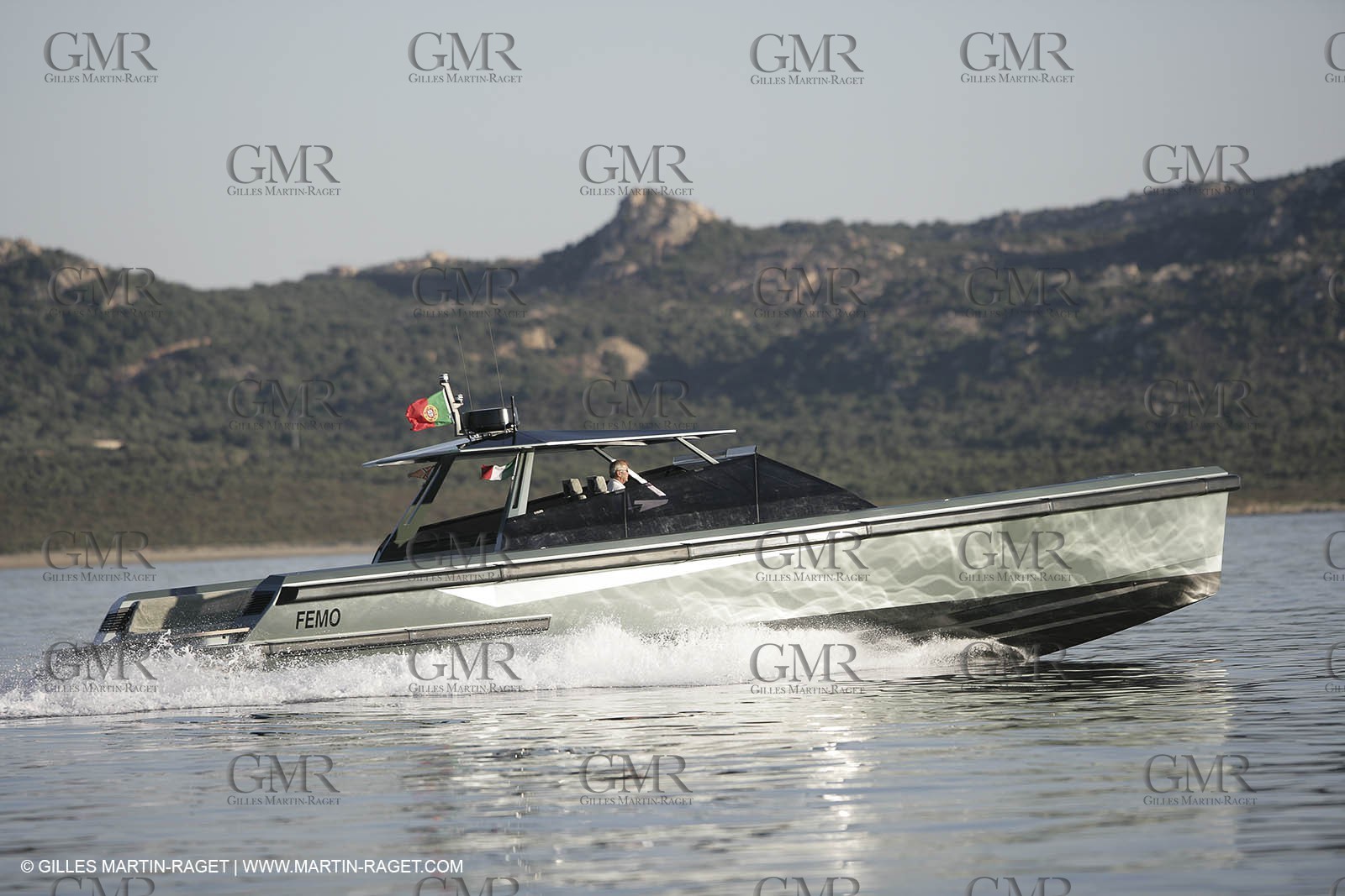 16 07 2007 - Portisco (Italie, Sardaigne) - Wally Power 47, 2007 version