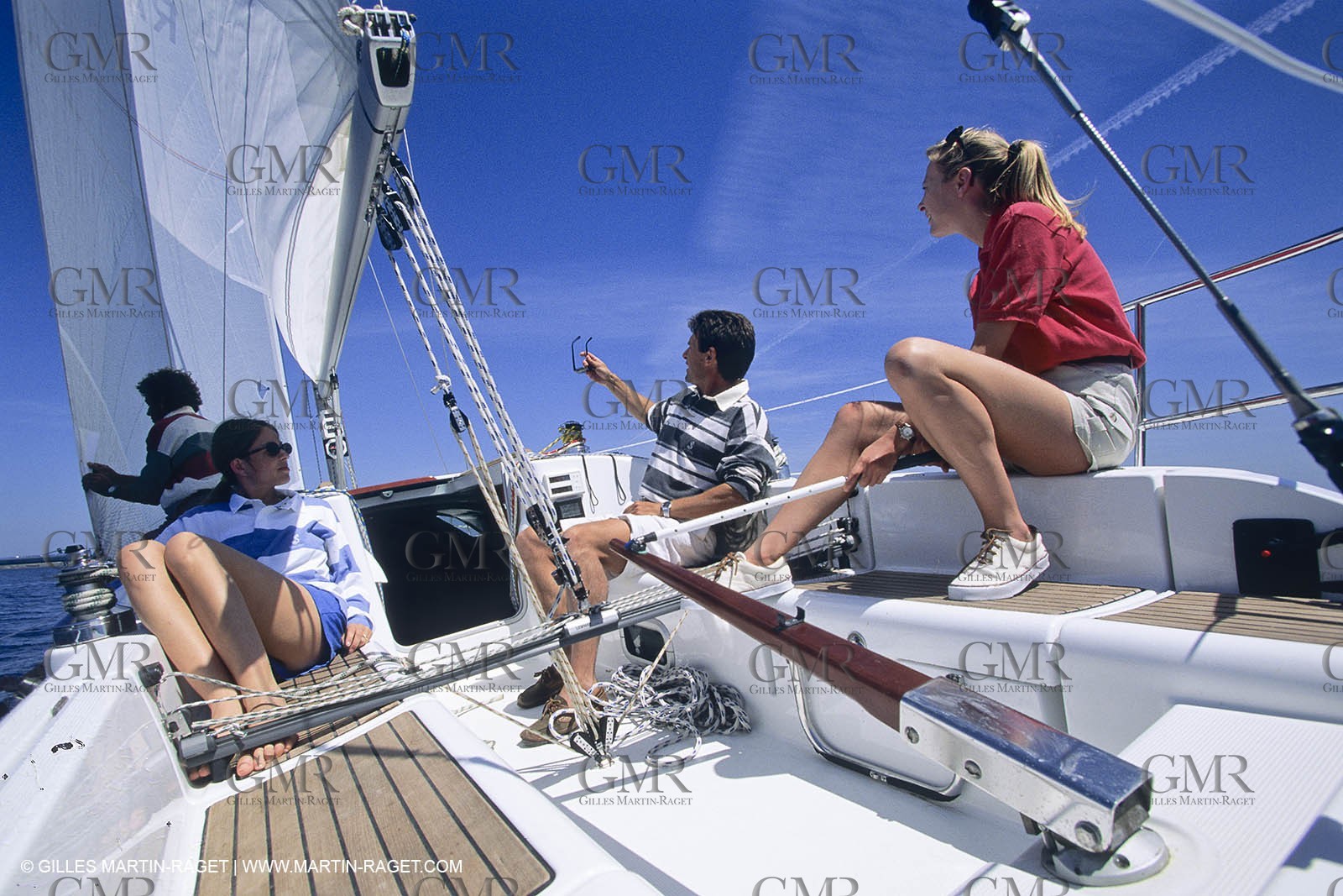 Sailing, cruising, women onboard