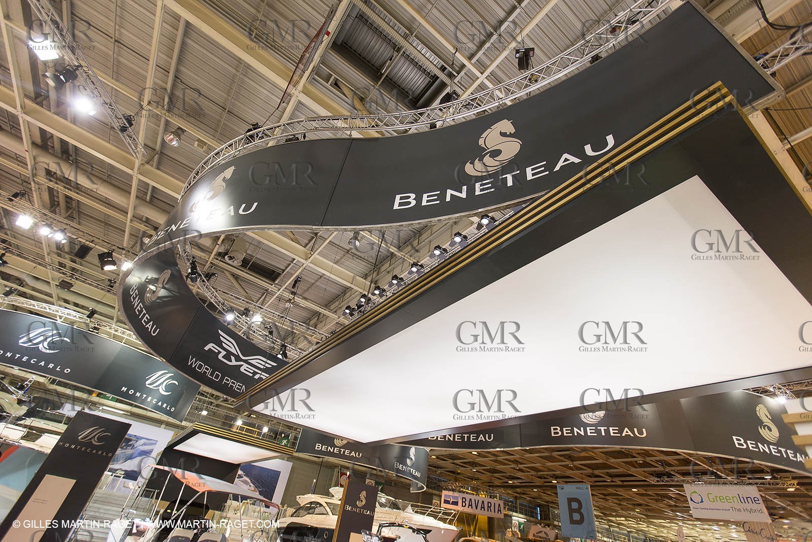 10 12 2013 - Paris (FRA,75) -Paris Boat Show - Beneteau booth