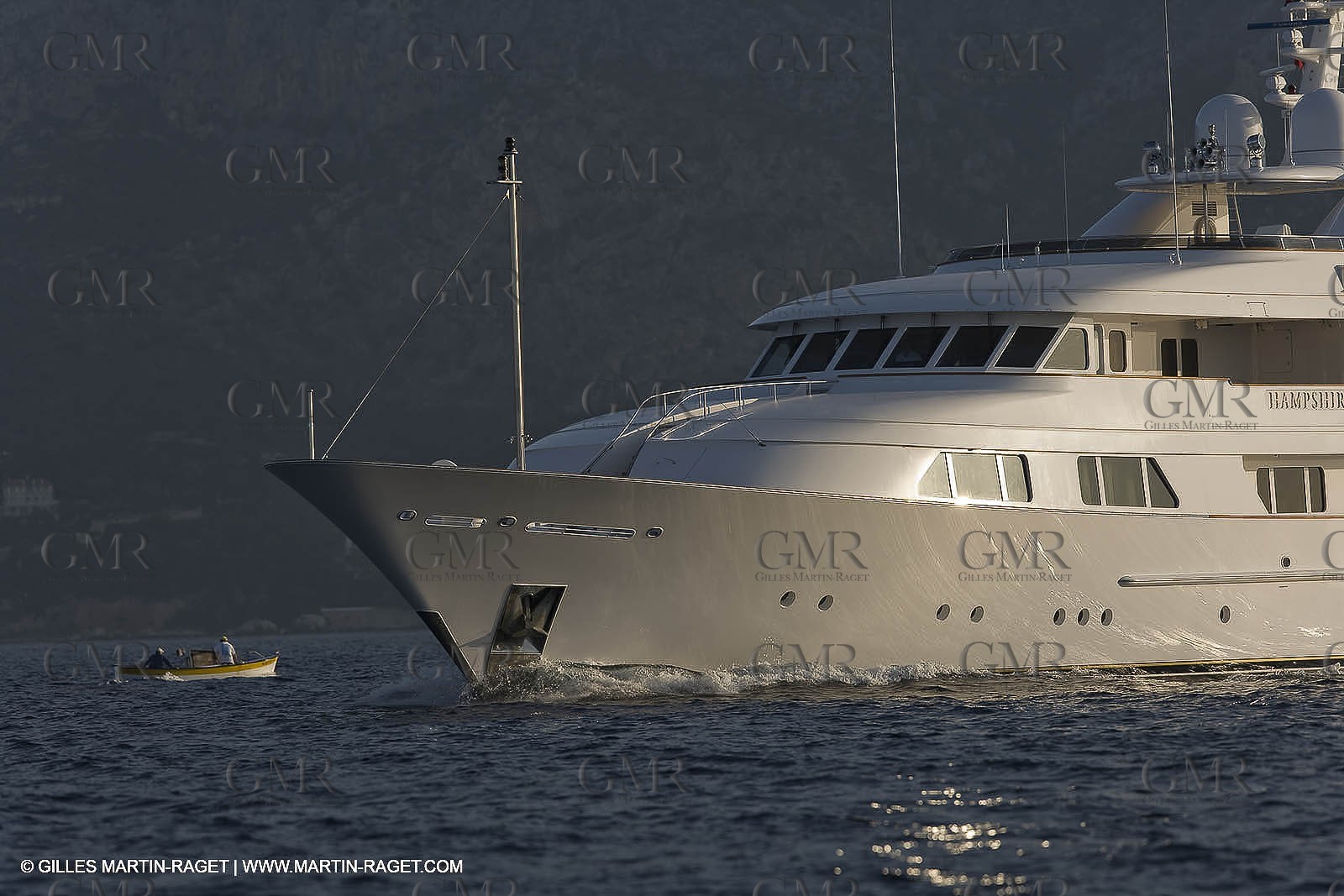 28 07 2007 - St Jean Cap Ferrat - SuperYachts - Motor Yachts - Hampshire