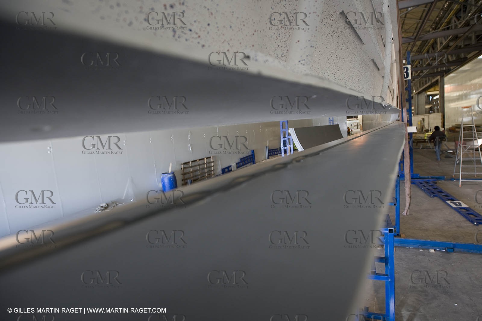 22 01 2008 - La Ciotat (FRA, 13) - Construction of cruising catamaran Nahema at H2X boatyard - Mould construction