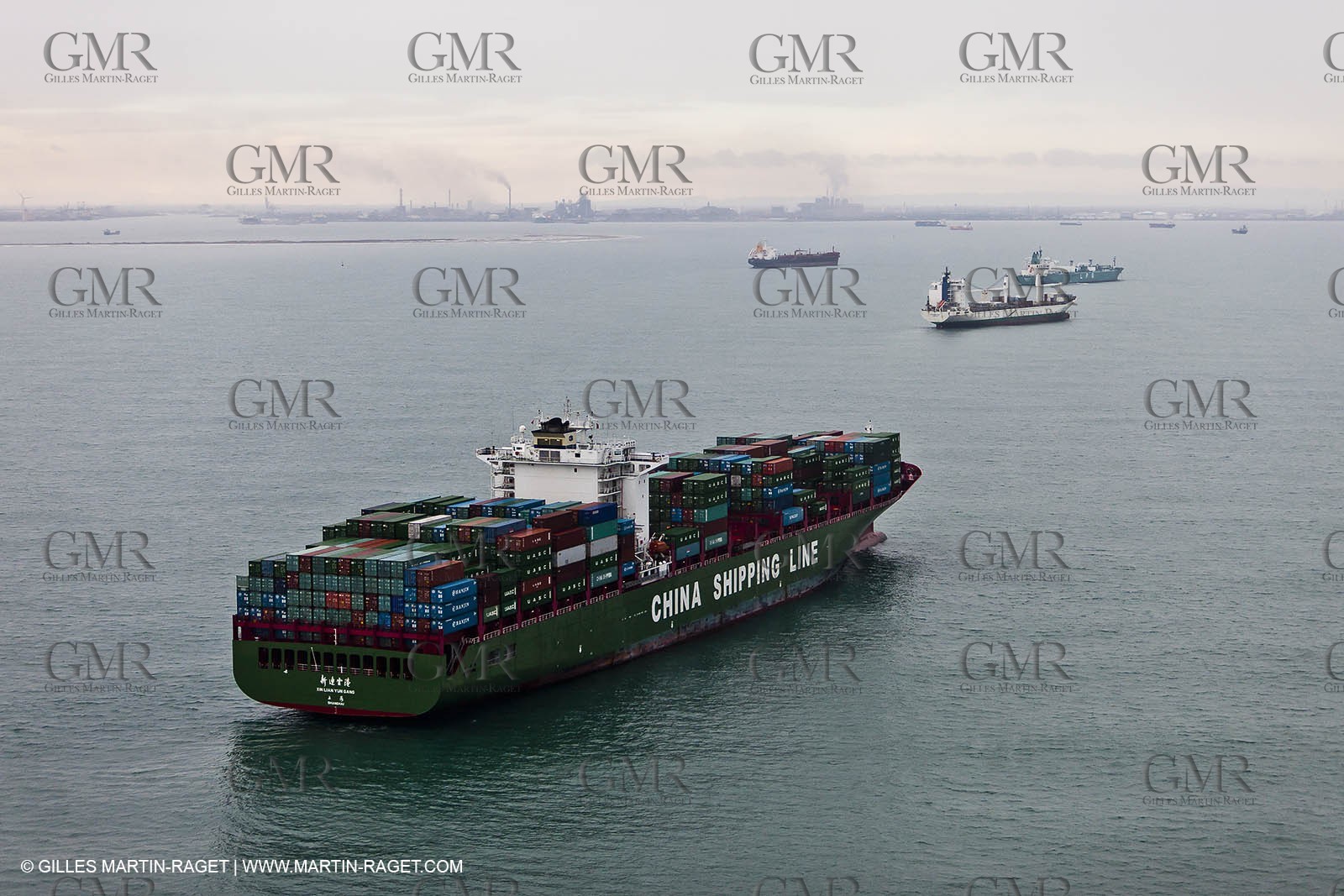 01-11-2010 - FOS (FRA,13) - Grêve du Port Autonome de Marseille - 01 11 2010 - FOS (FRA,13) Commercial Port on strike