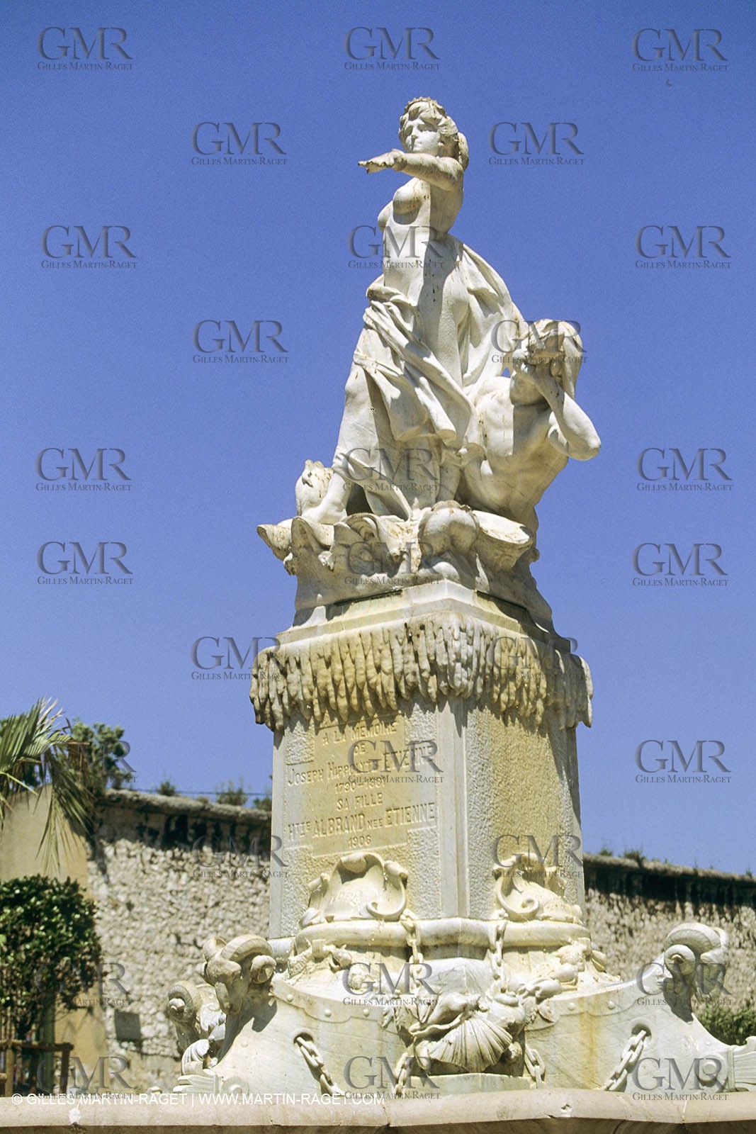 Marseille historical heritage (check keywords for more infos), Fontaine des danaïdes