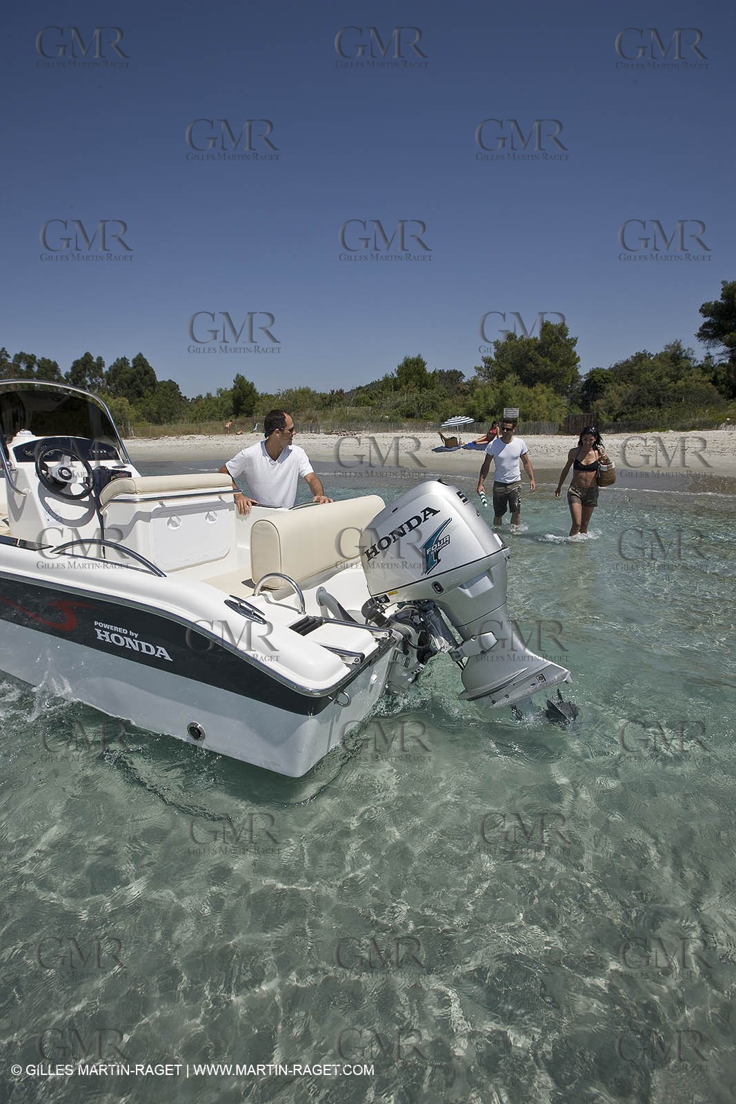 Motor boat mooring