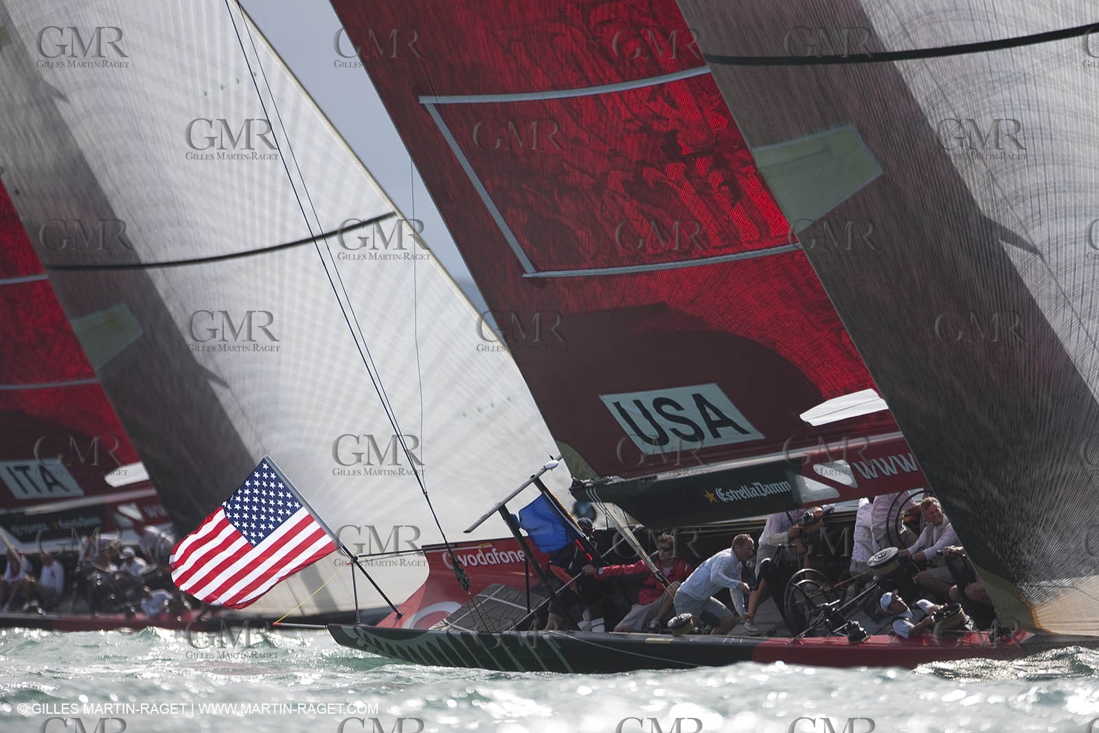 11 02 2009 - Auckland (NZL) -  Louis Vuitton Pacific Series -  Racing Day 11 - sail off