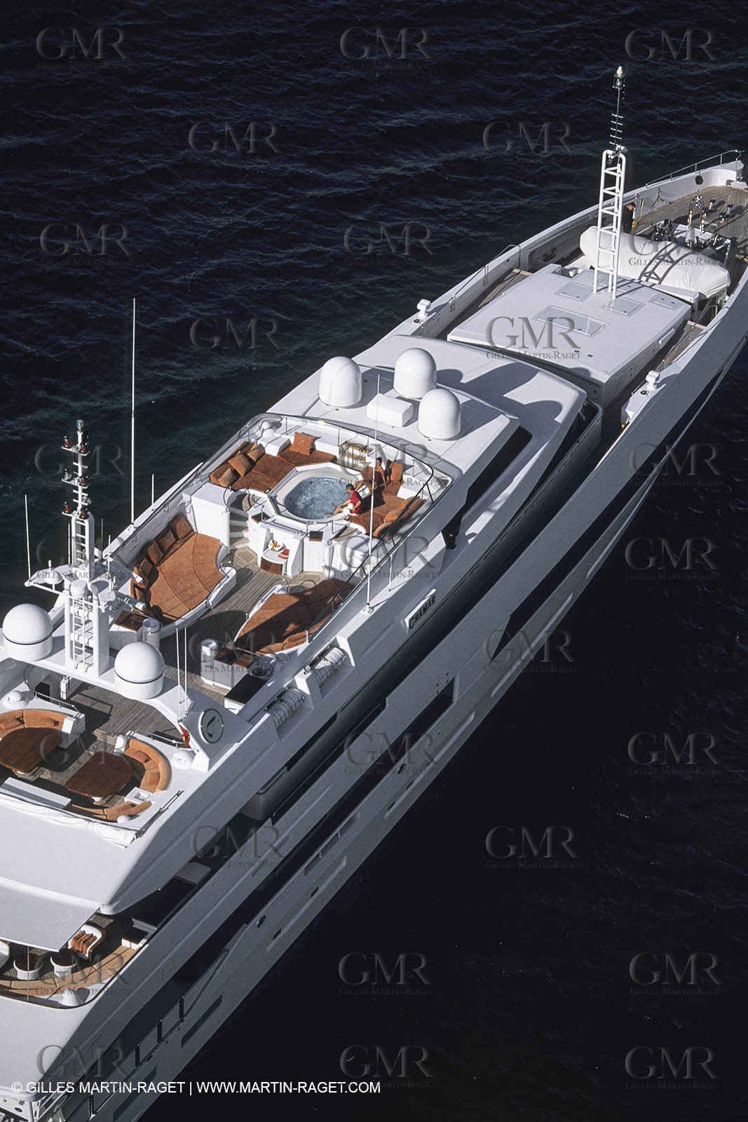 Super Motor Yachts, Chamar