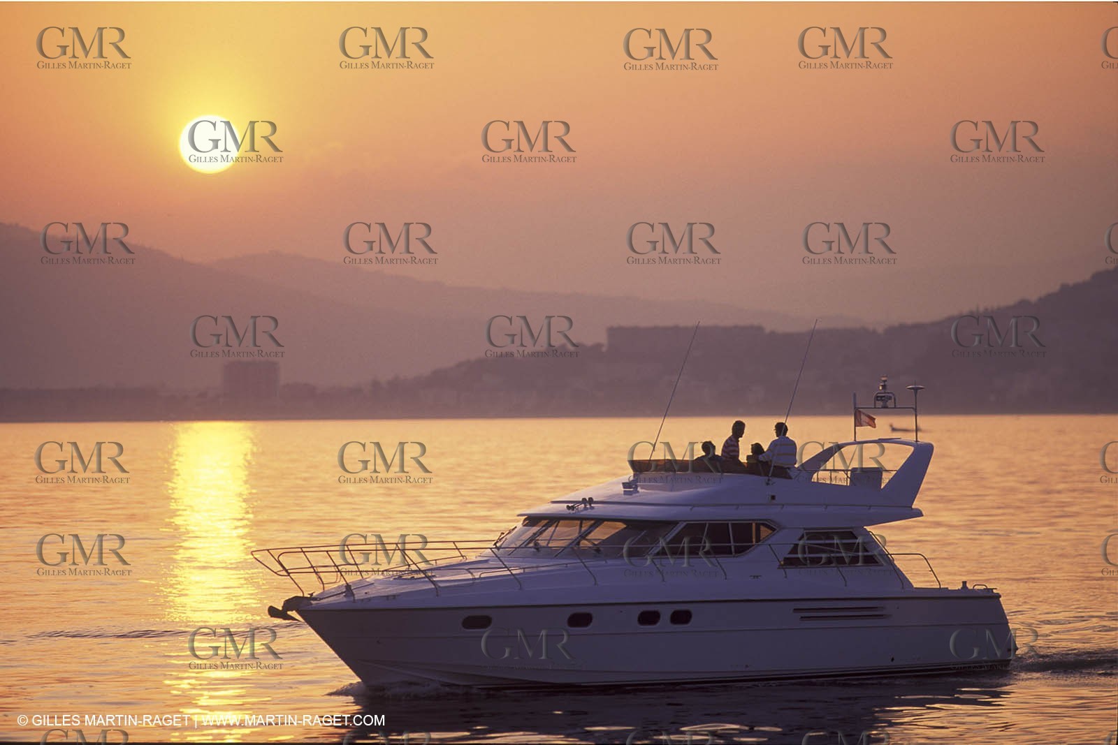 Motor boat running