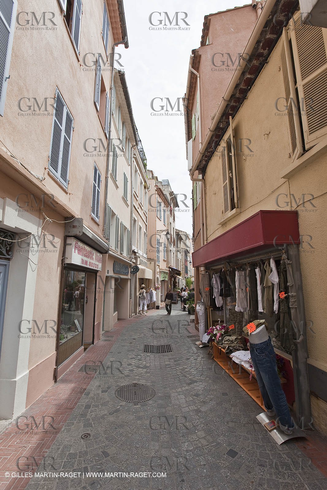 06 06 09 - Sanaray Sur Mer (FRA,83)