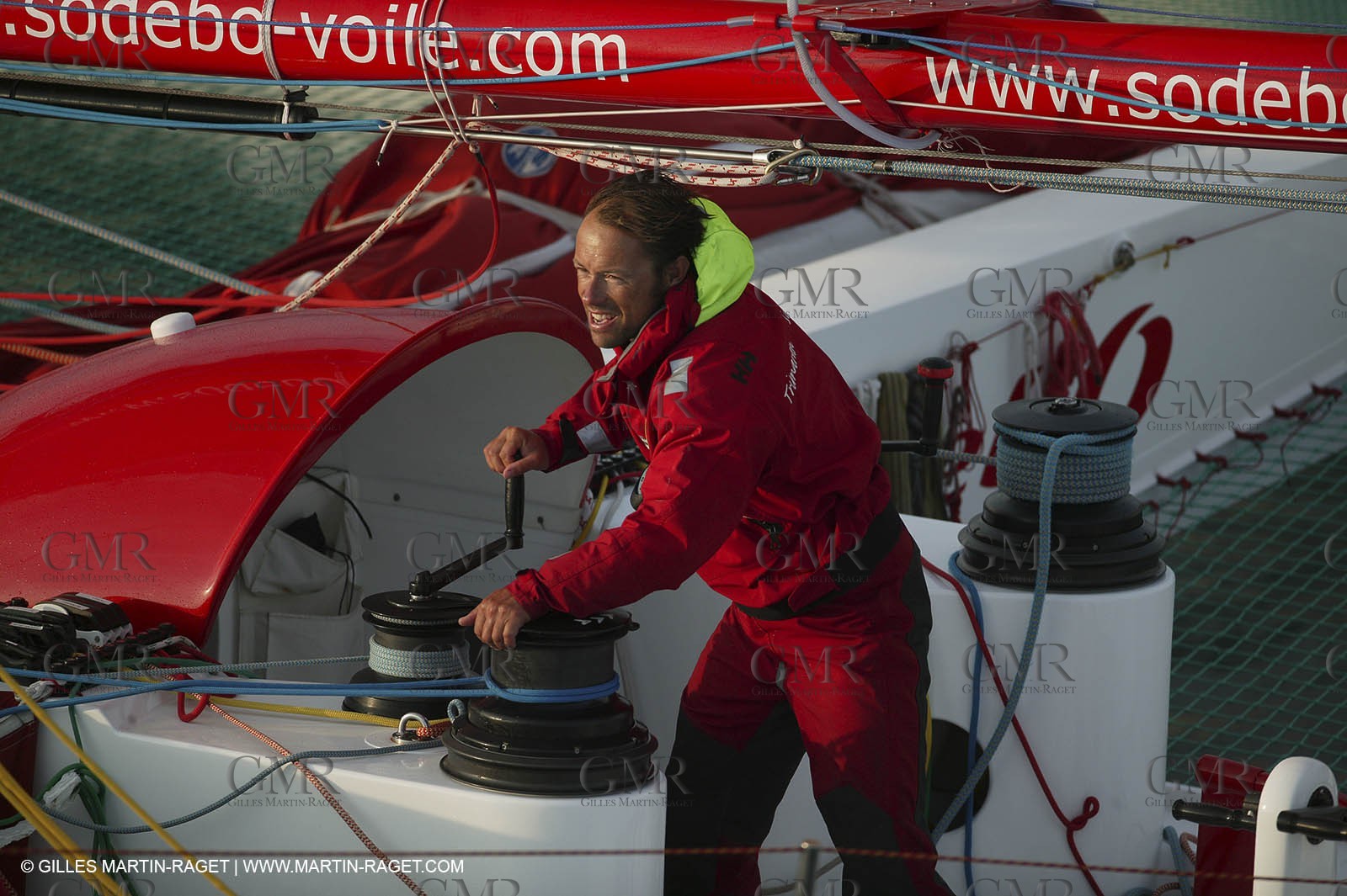 14 08 06 - Isle of Wight (UK) - Thomas Coville beat the round britain island sailing record onboard his 60 trimaran sodebo