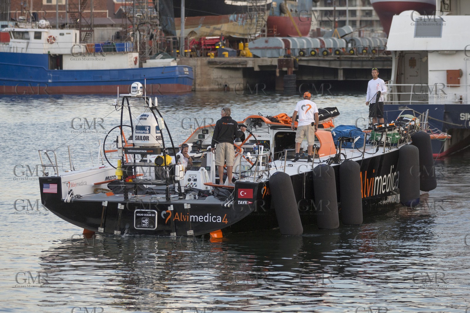 11 11 2014, Capetown (ZAF), Volvo Ocean Race 2014-15, Team Alvimedica, boat back in teh water