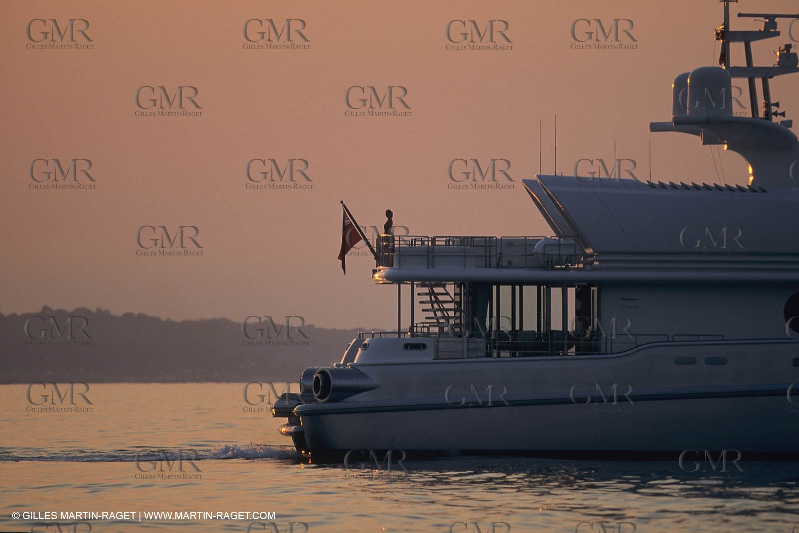 Super Motoryachts, Thunder B