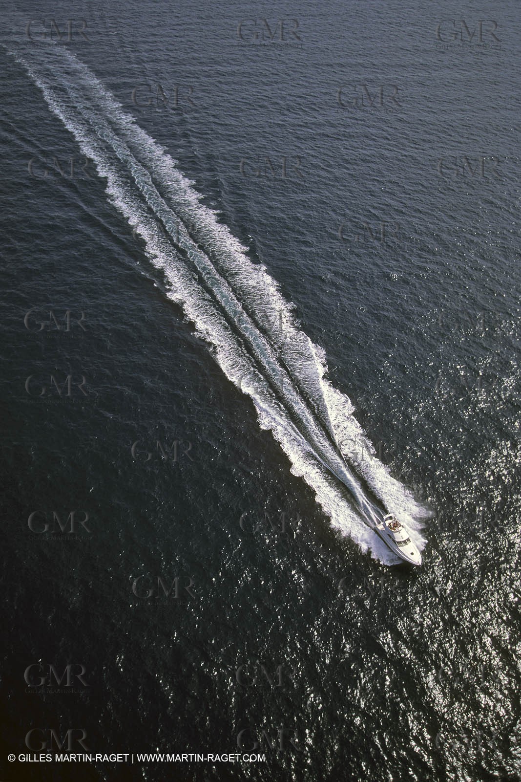 Motor boat running