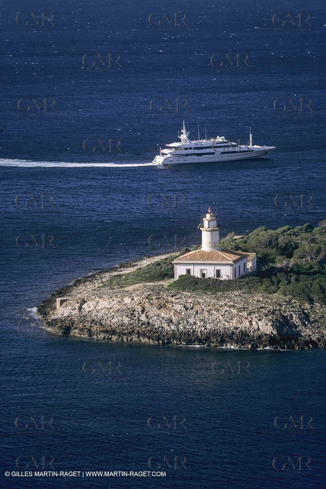 Super Motor Yachts, Chamar