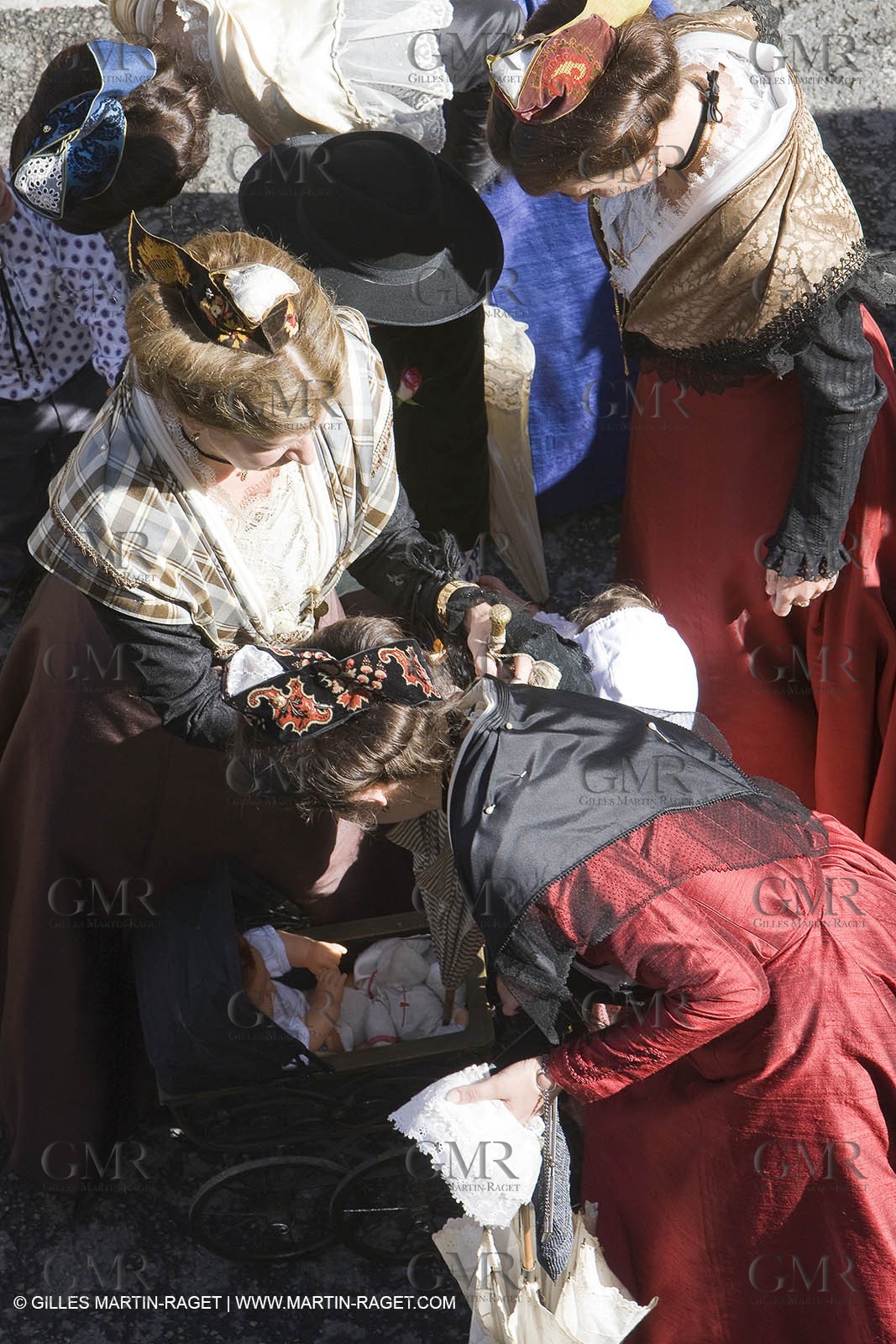 01 05 2008 - Arles (FRA,13) - Election de la Reine d'Arles