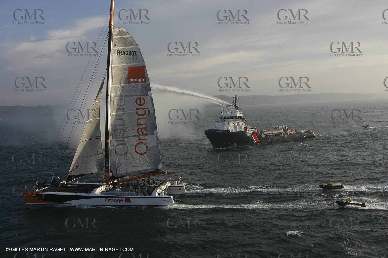 Orange II - 2005 Jules Verne Trophy finish in Brest - At sea
