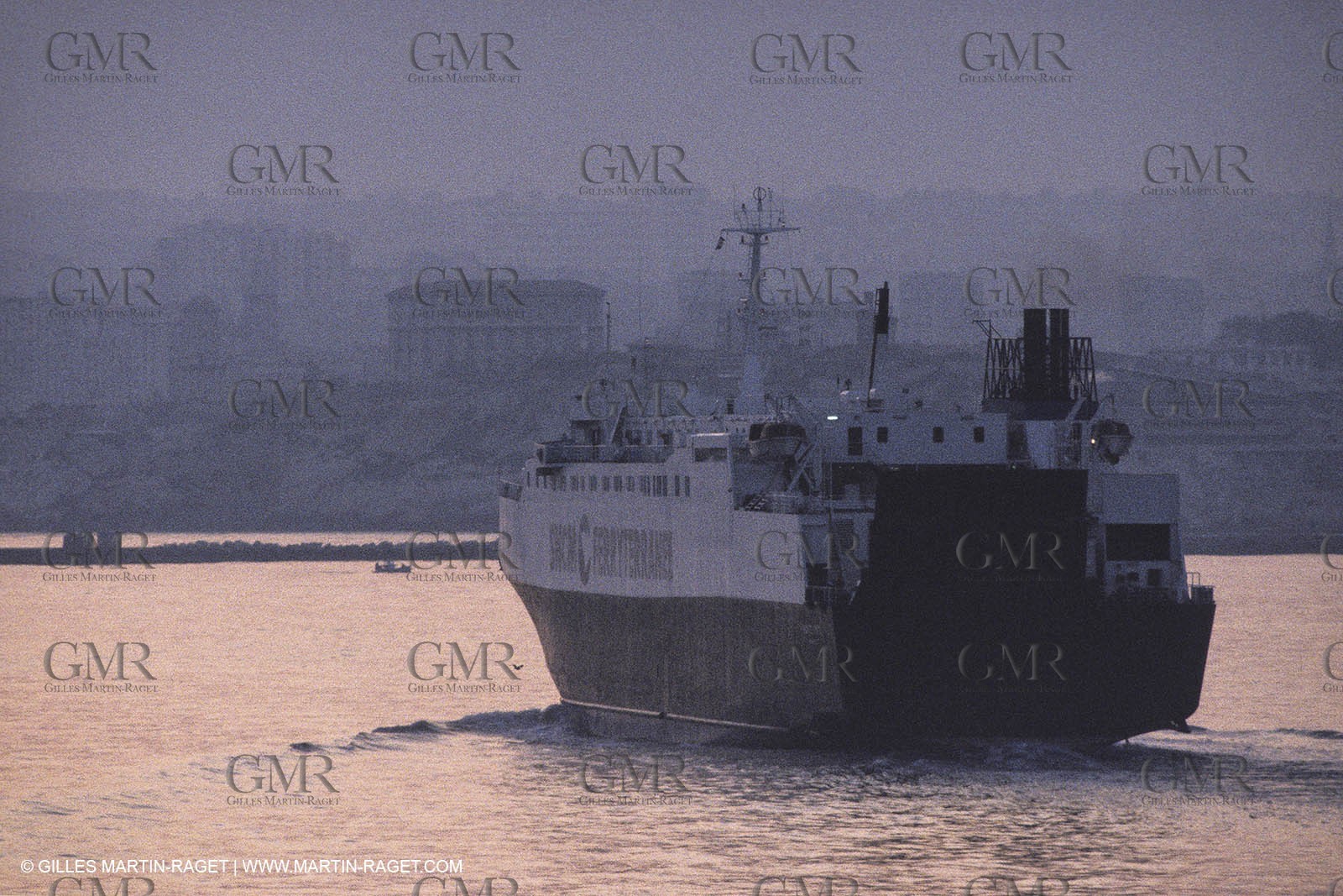 Monde maritime, marine world, Ships at sea, navires en mer