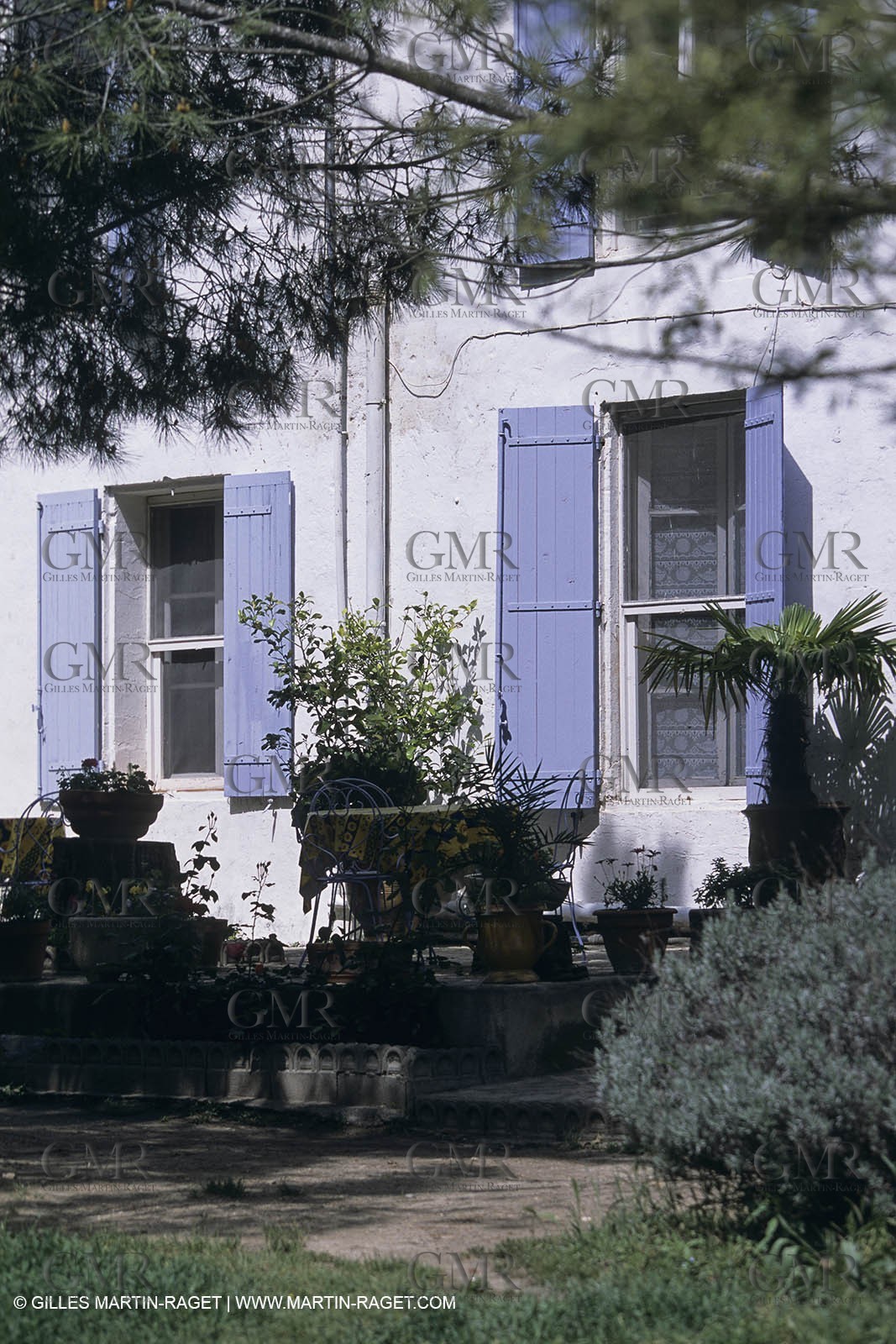 Camargue (FRA) - houses and cants from Camargue